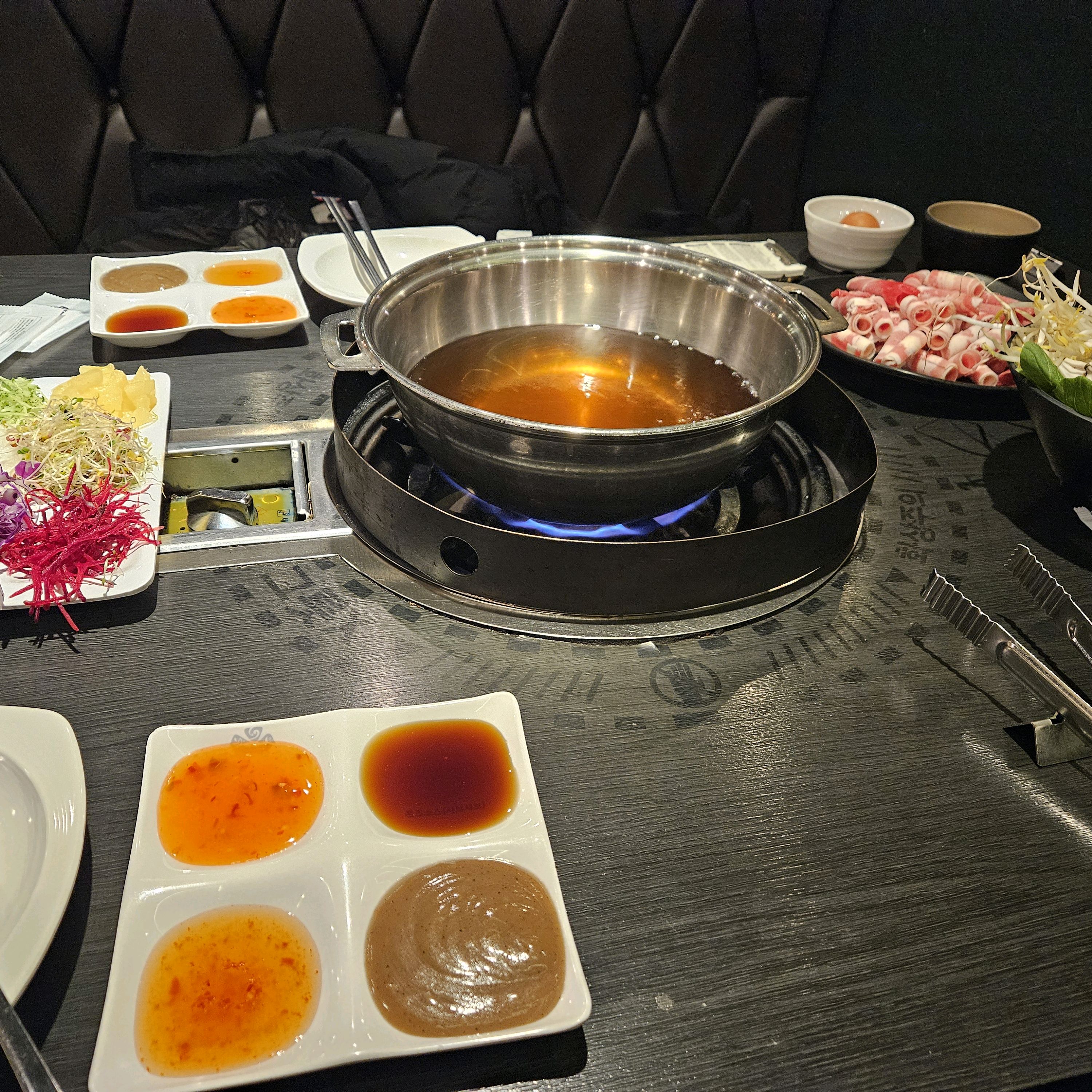 야채도 신선하고 샐러드바도 잘되어 있어요, 직원분들도 친절하십니다 - 야탑역 맛집 소담촌 야탑점