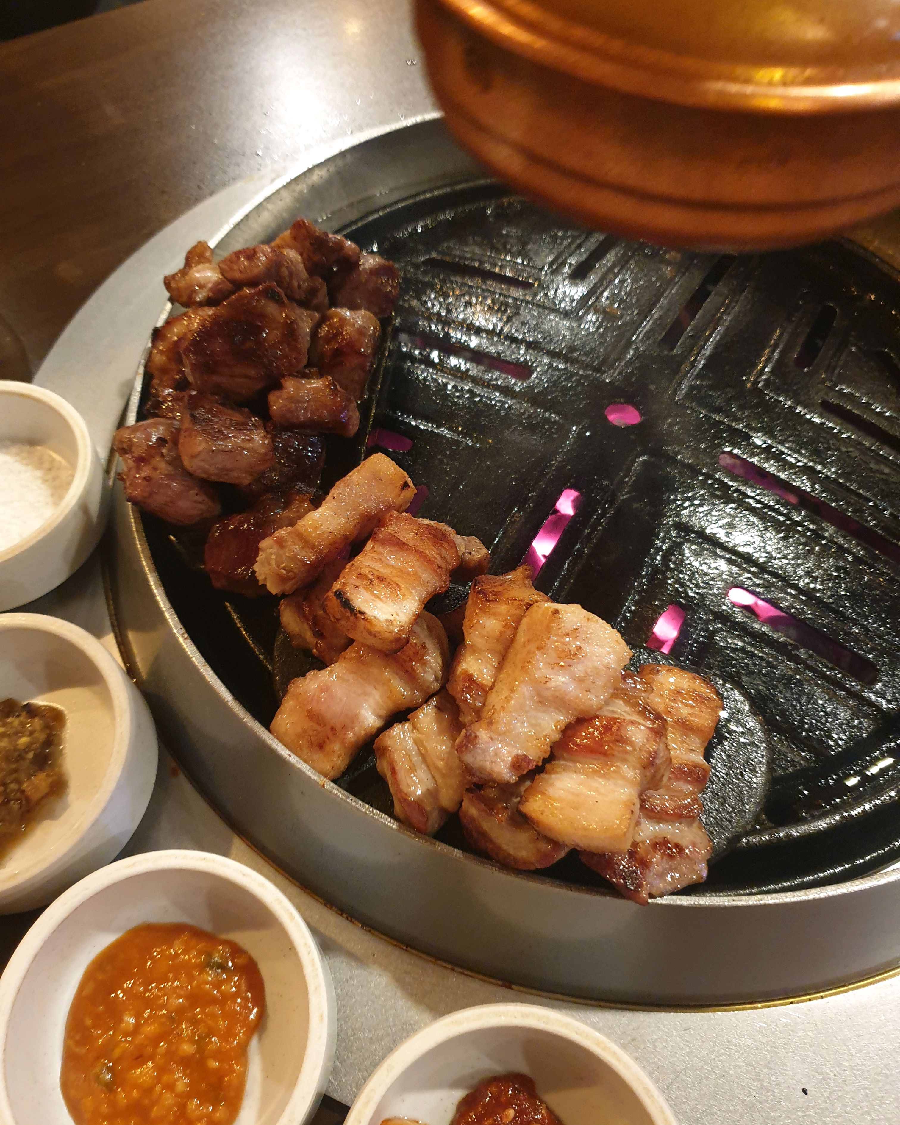 
신길역식당 서풍 돼지에 미친 사람들