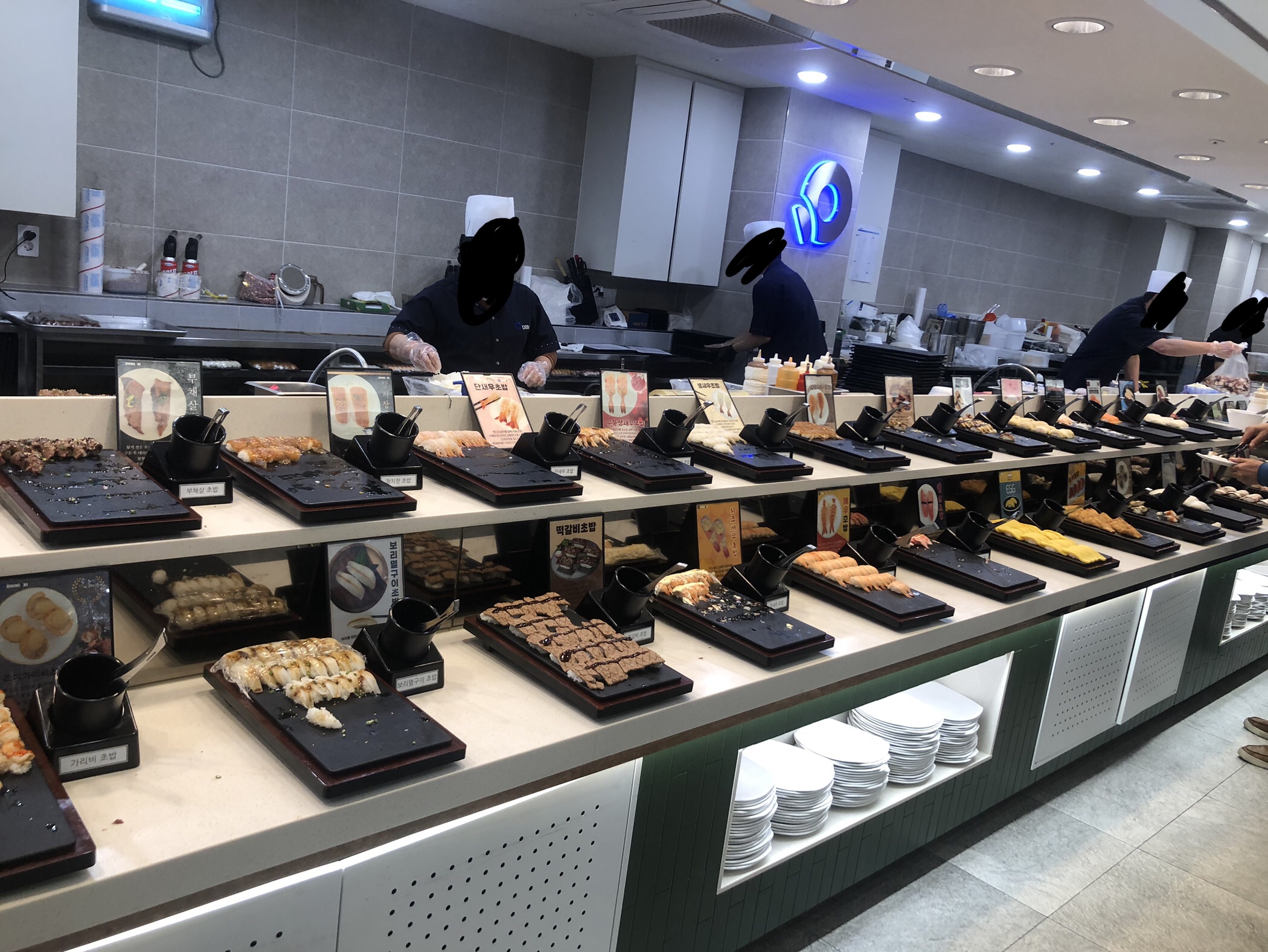 평일 오후 웨이팅 있었지만 금방 들어갔어요. - 상동역 맛집 다이닝원 부천상동점