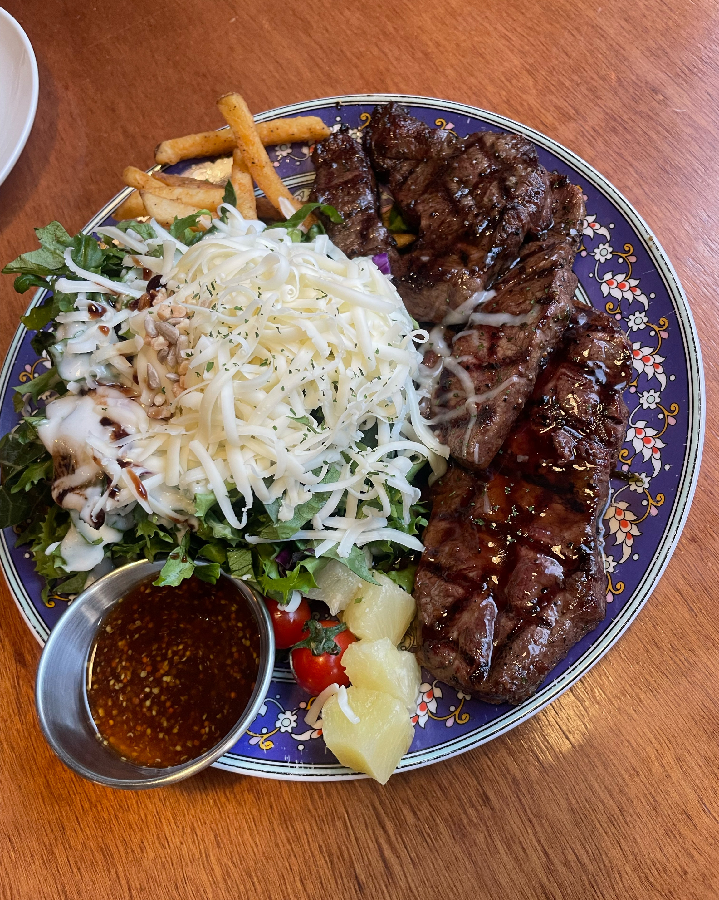 
천호역식당 로니로티 천호점