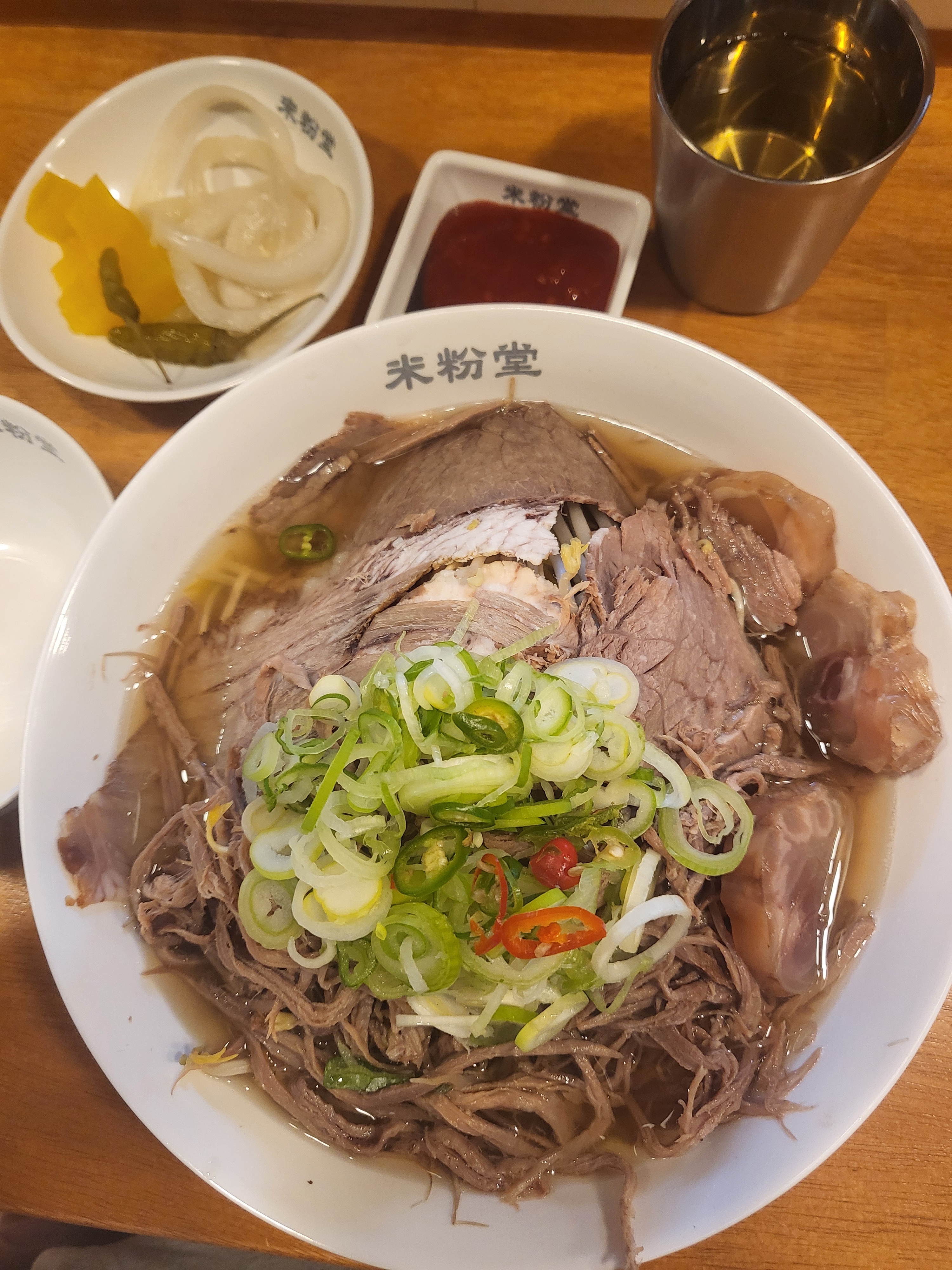 미분당 지점중에서도 맛있게 먹은 곳인데 오늘 완전별로였습니다.(주말저녁타임) 쌀국수 국물