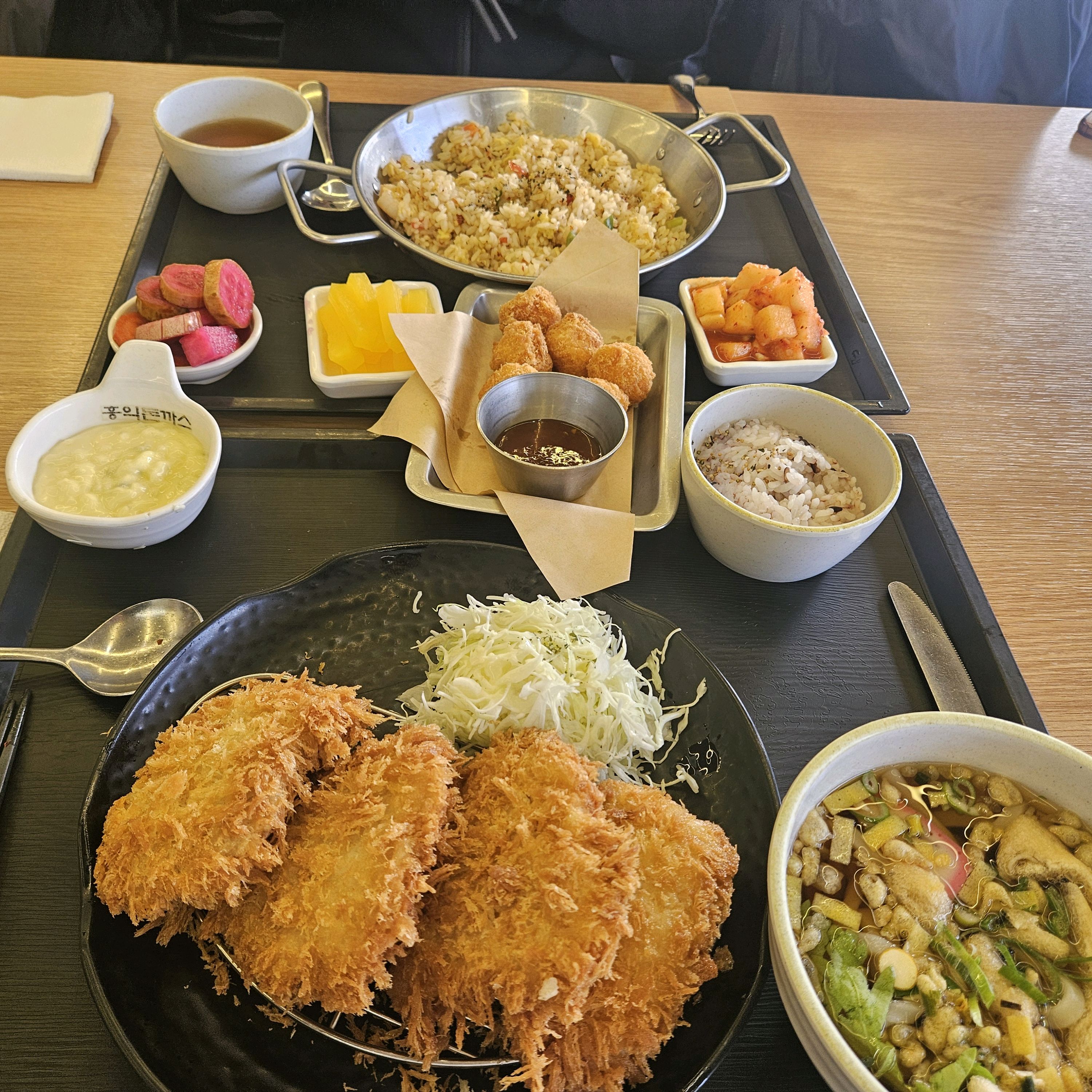 홍익돈까스 역쉬 맛나요 - 전주 호성동 맛집 홍익돈까스 전주호성점