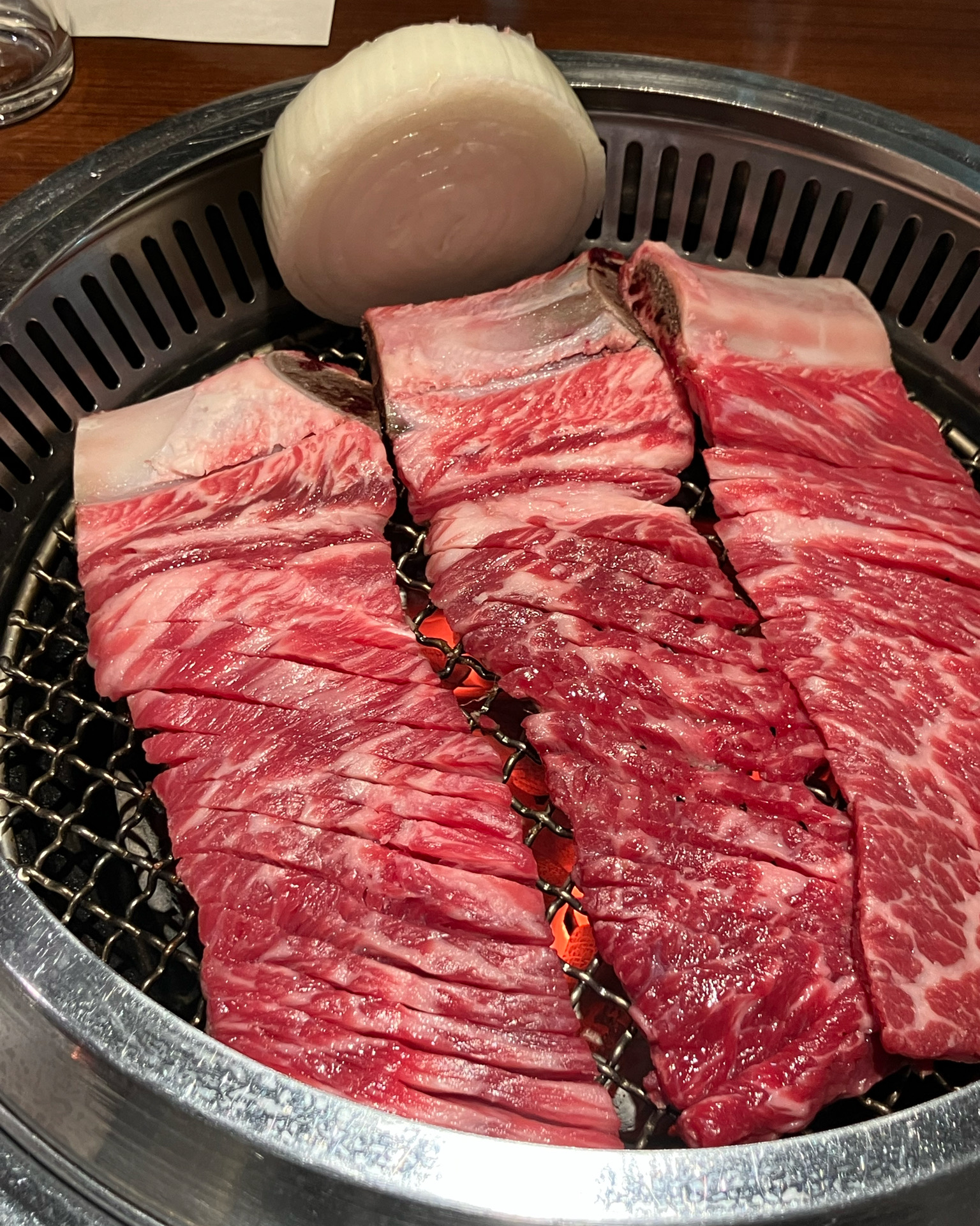 룸으로 예약해서 아늑하고 좋았습니다 음식도 맛있었어요 ~ - 불당동 맛집 송도갈비 천안불당점