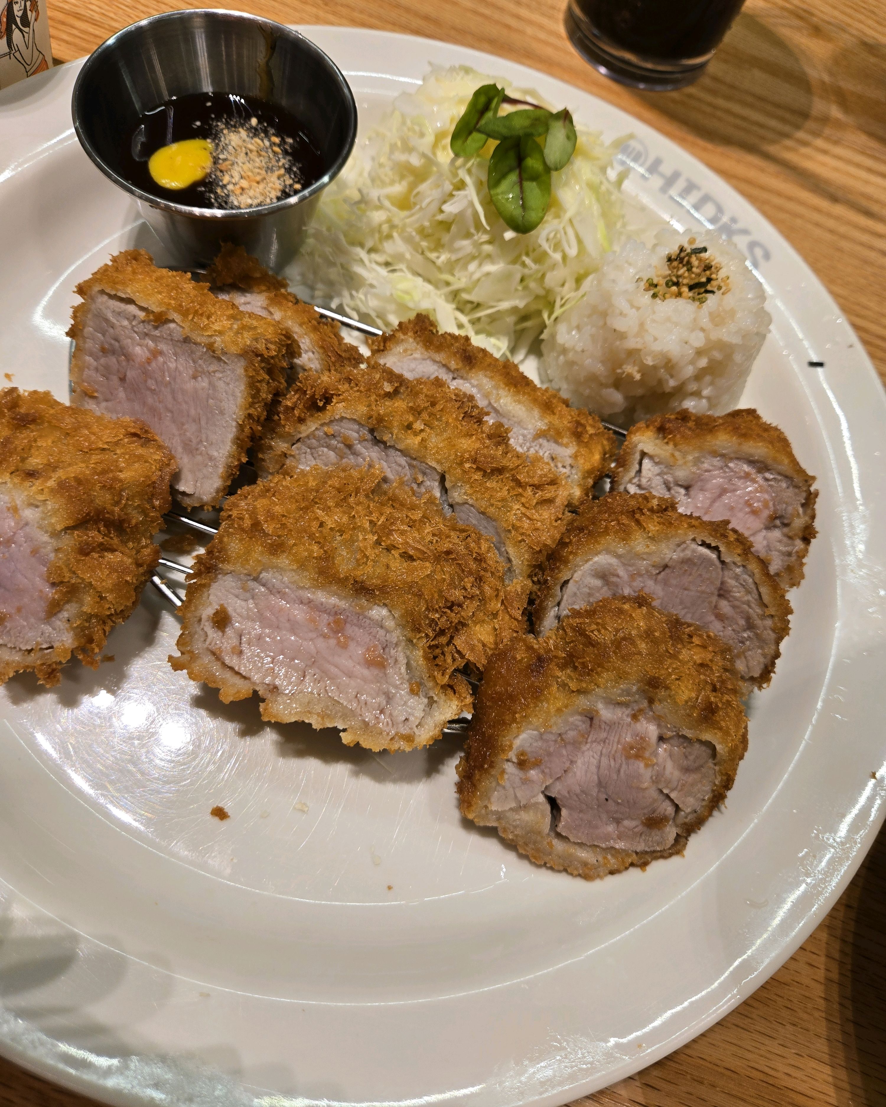 모듬 치즈 안심까스 주문해서 먹었습니다 - 영천 맛집 홍익돈까스 영천점