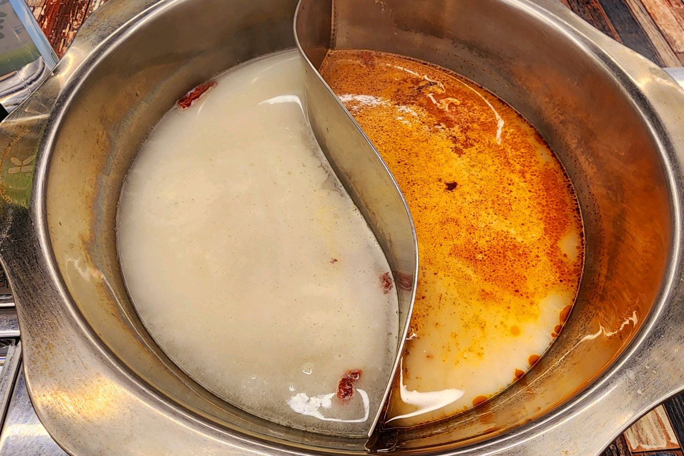 훠궈랑 양꼬치까지 함께 즐길 수 있어서 좋았어요. - 불당동 맛집 해동양꼬치훠궈무한리필
