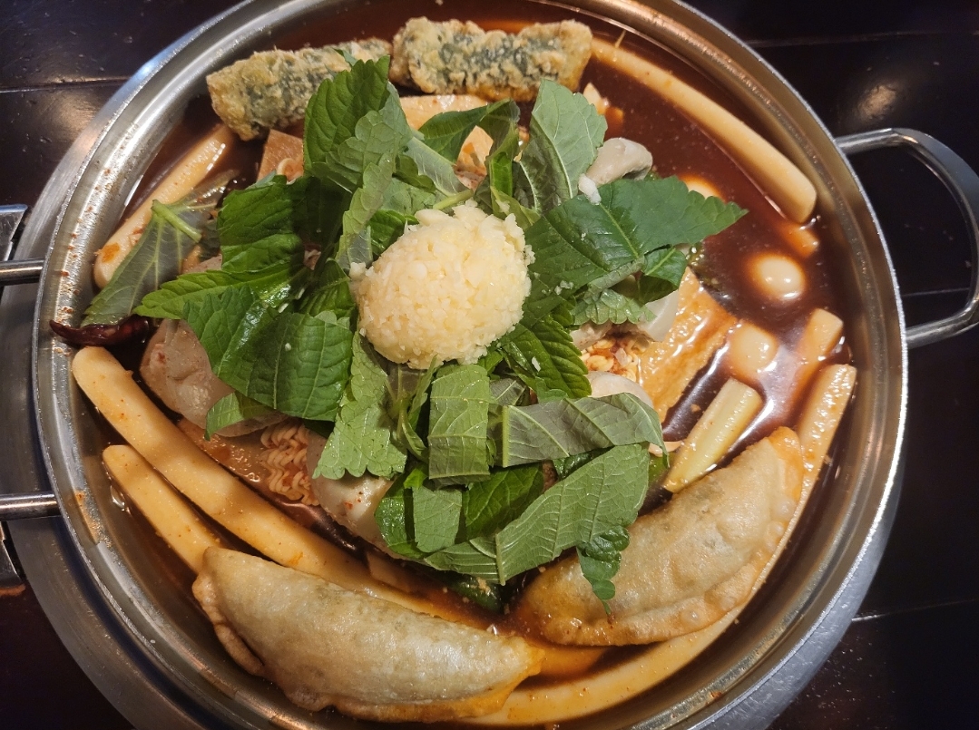 [명동 맛집 원조 곱창떡볶이 화떡 명동본점] 직접 가본 로컬 리뷰