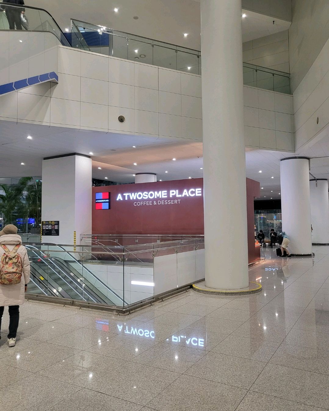 [인천공항 맛집 투썸플레이스 인천공항T2B1F점] 직접 가본 로컬 리뷰