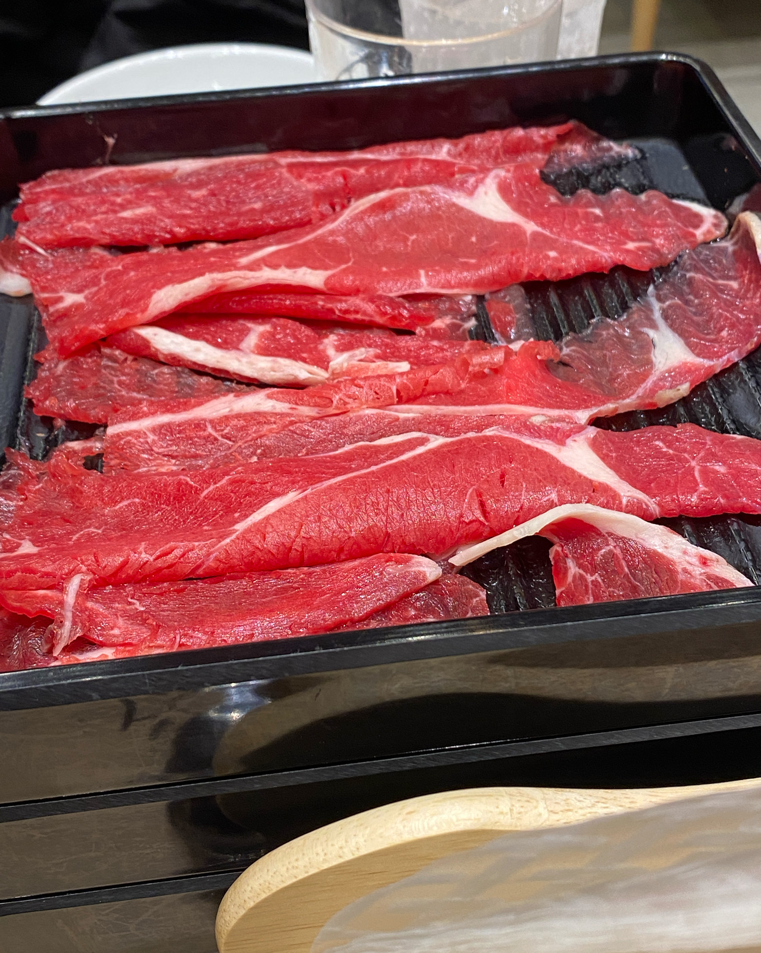 여기 닭강정이 진짜 맛있어요.. 닭강정 먹으러 샤브샤브집 가는듯 ㅋㅋㅋ 가격은 1인당 25