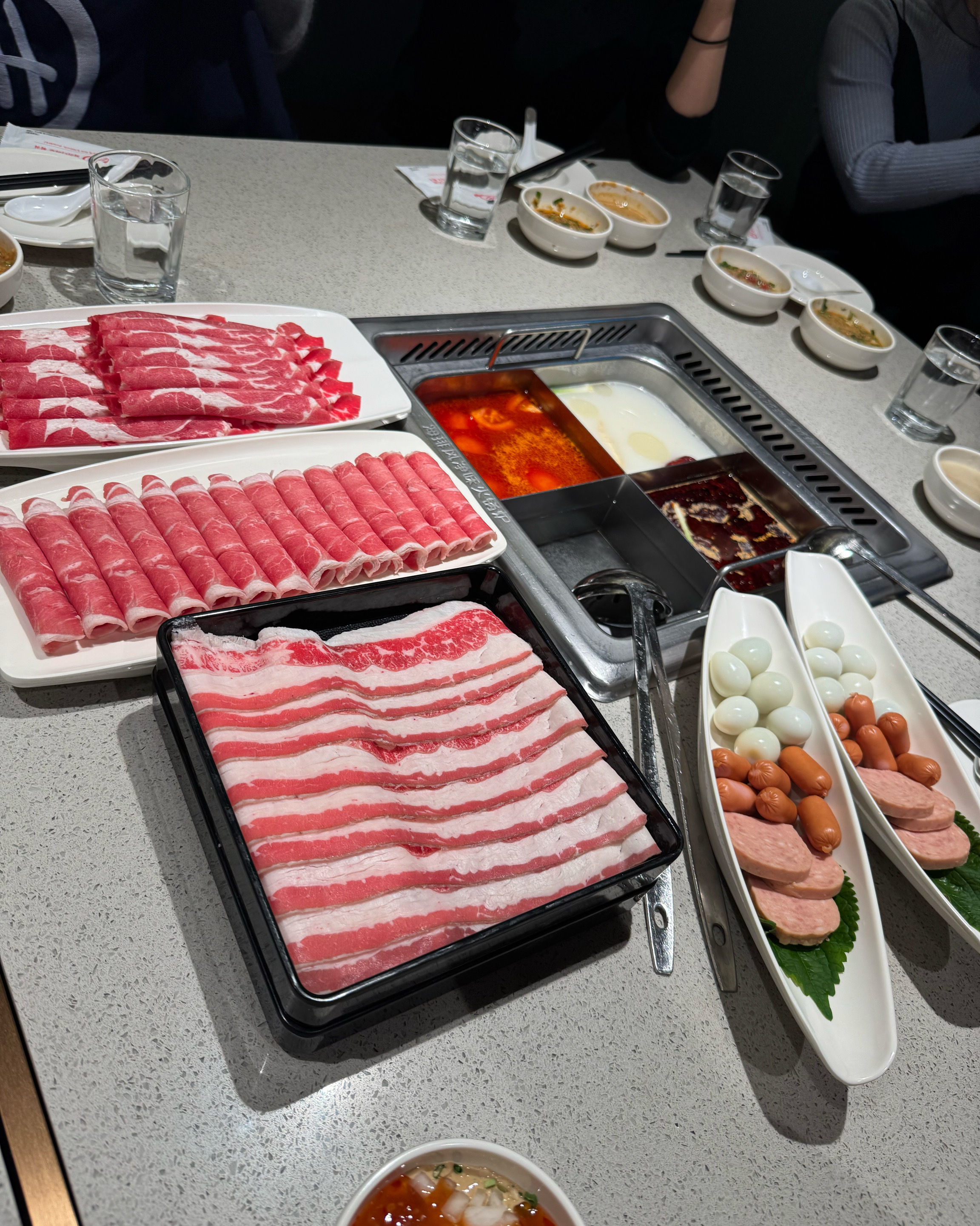너무너무너무 맛있어요 게다가 친절하기까지! 근데 직원분들이 전부다 중국인 인가봐요 발음도