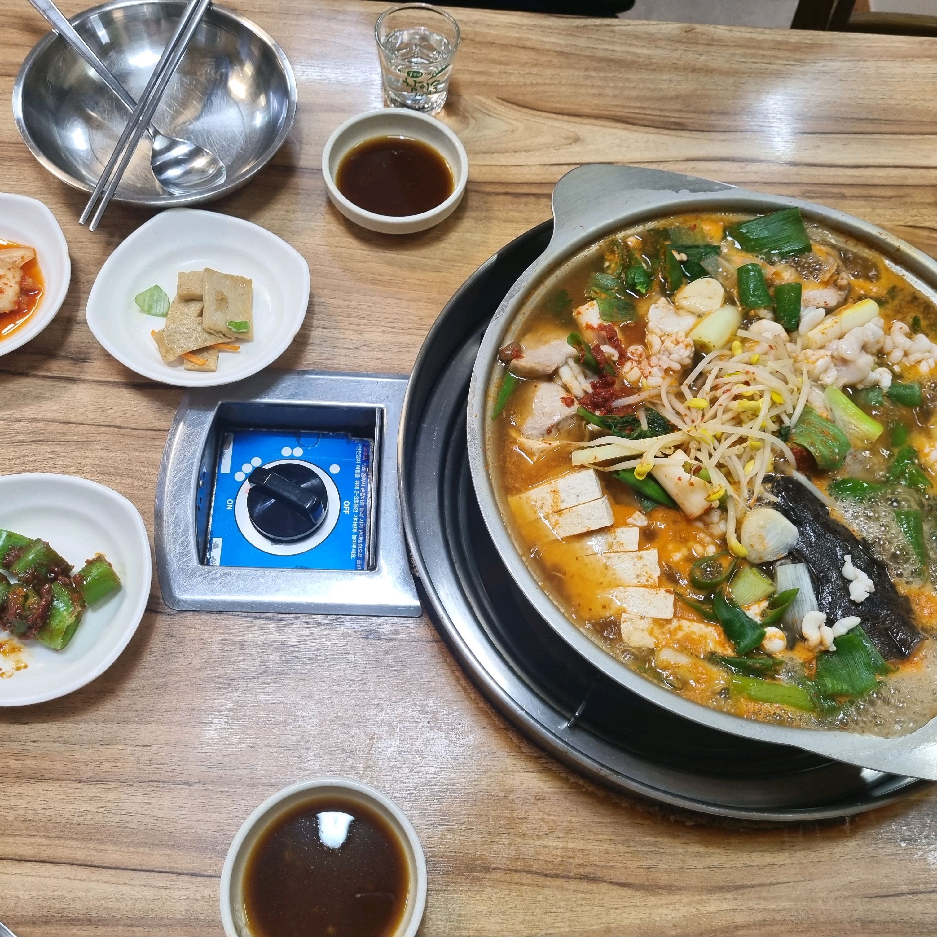 생선도 신선하고 얼큰하니 맛있어요. - 인천 맛집 용인정