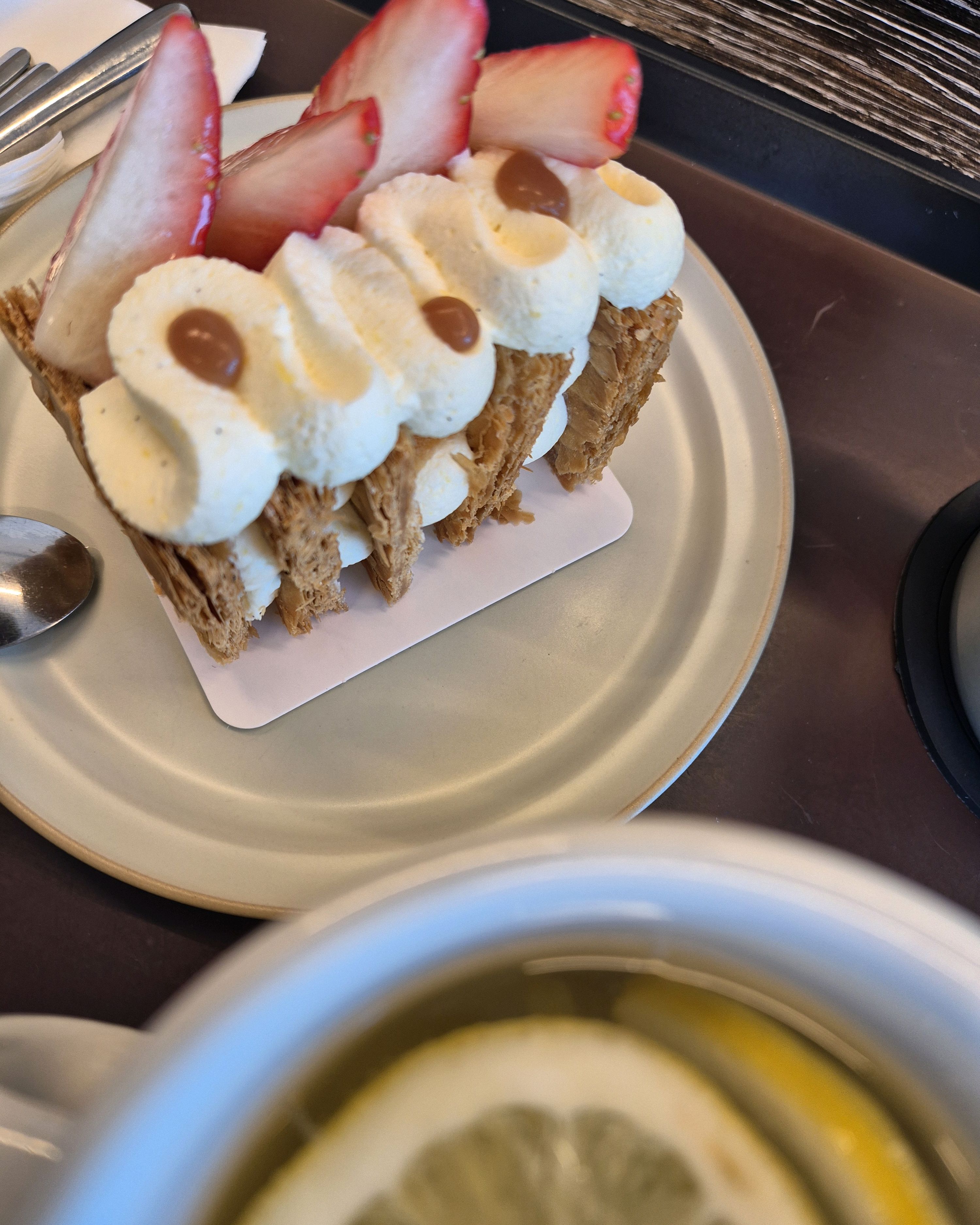 [동해 맛집 카페히즈] 직접 가본 로컬 리뷰