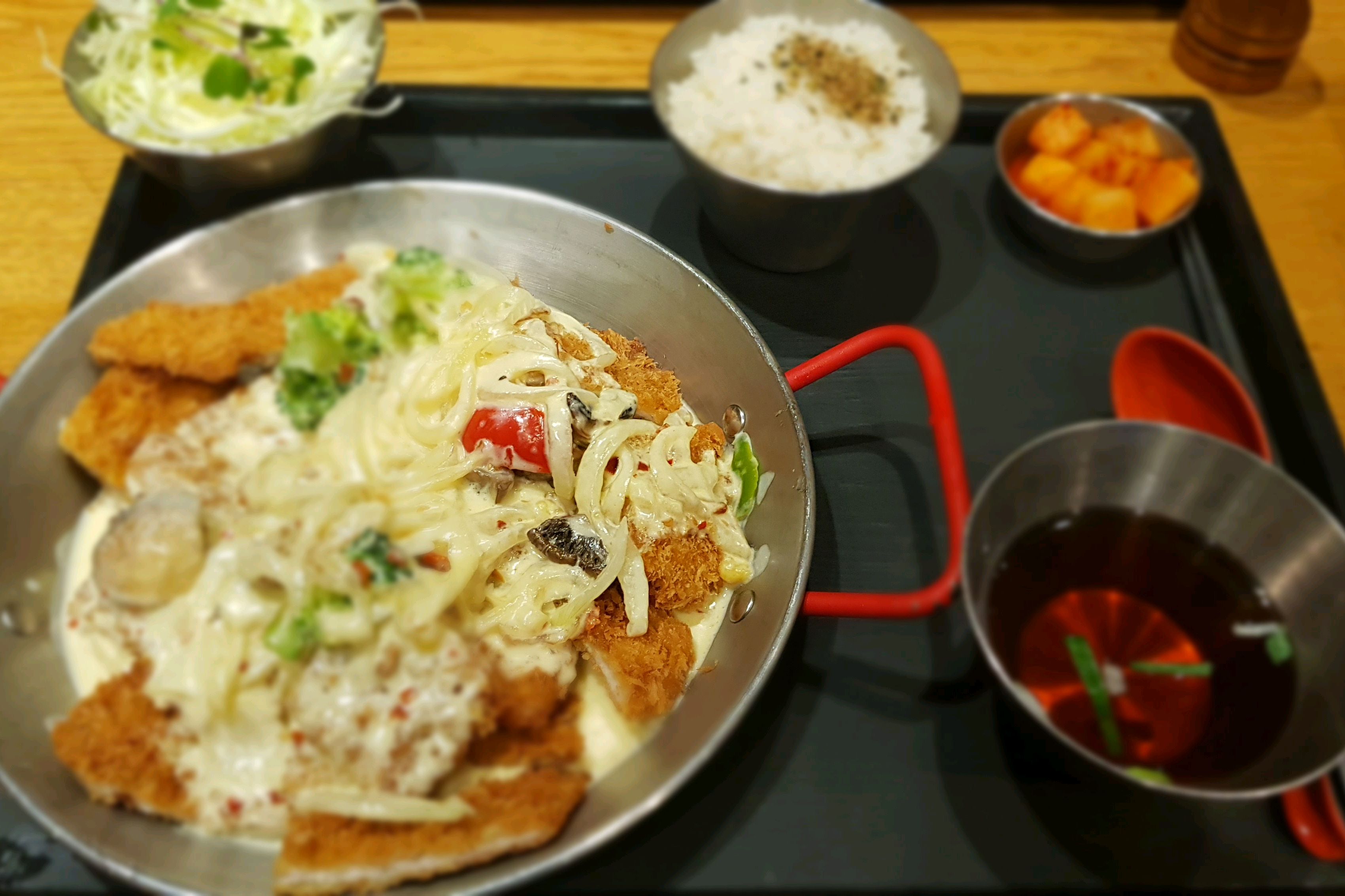 돈가스가 생각날때 크림맛 매운맛 - 파주 운정역 맛집 홍익돈까스 안산본오점