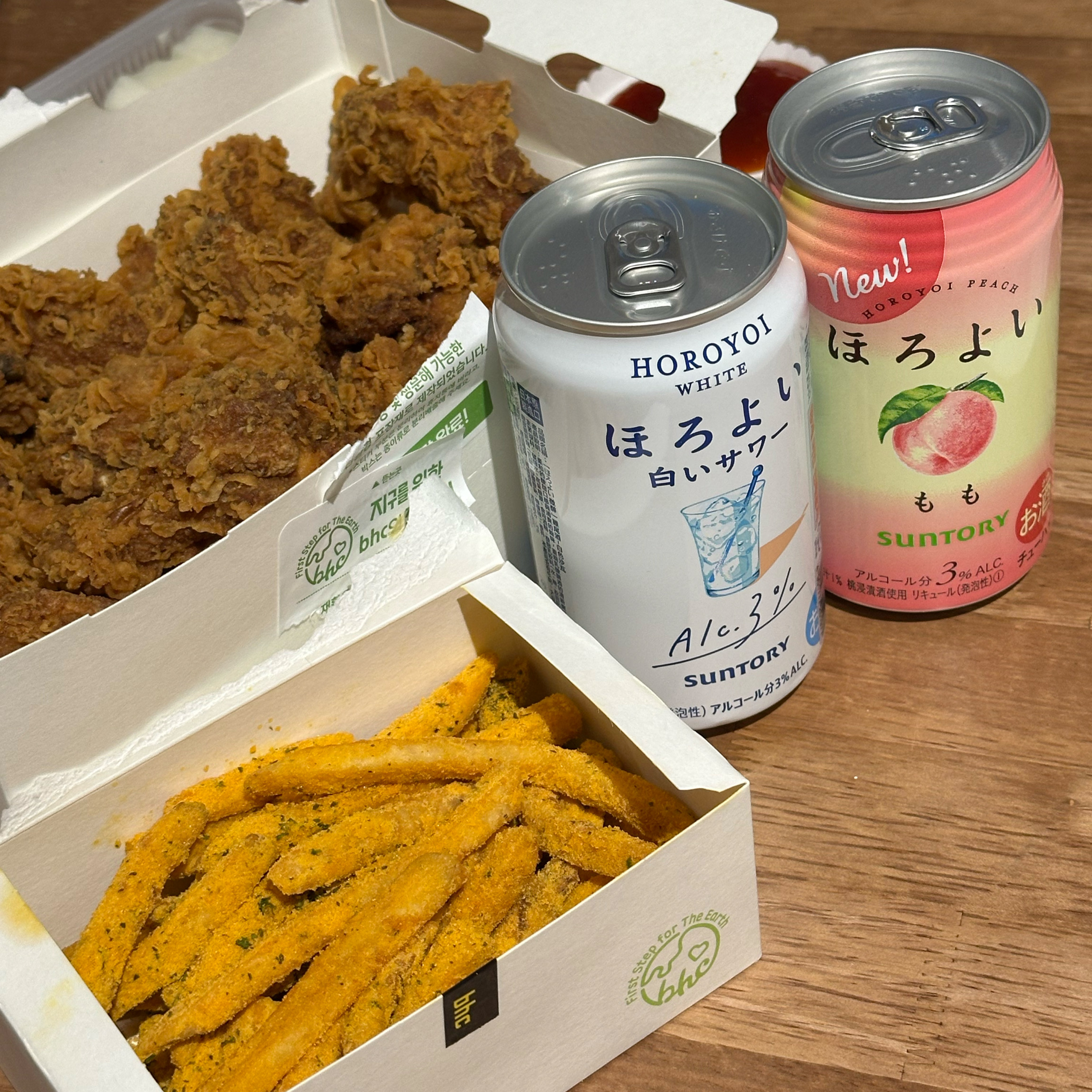 전화 주문 하고 포장 받았어요! 바삭바삭하게 잘 먹었구 직원 분들도 엄청 친절하세용 매장에