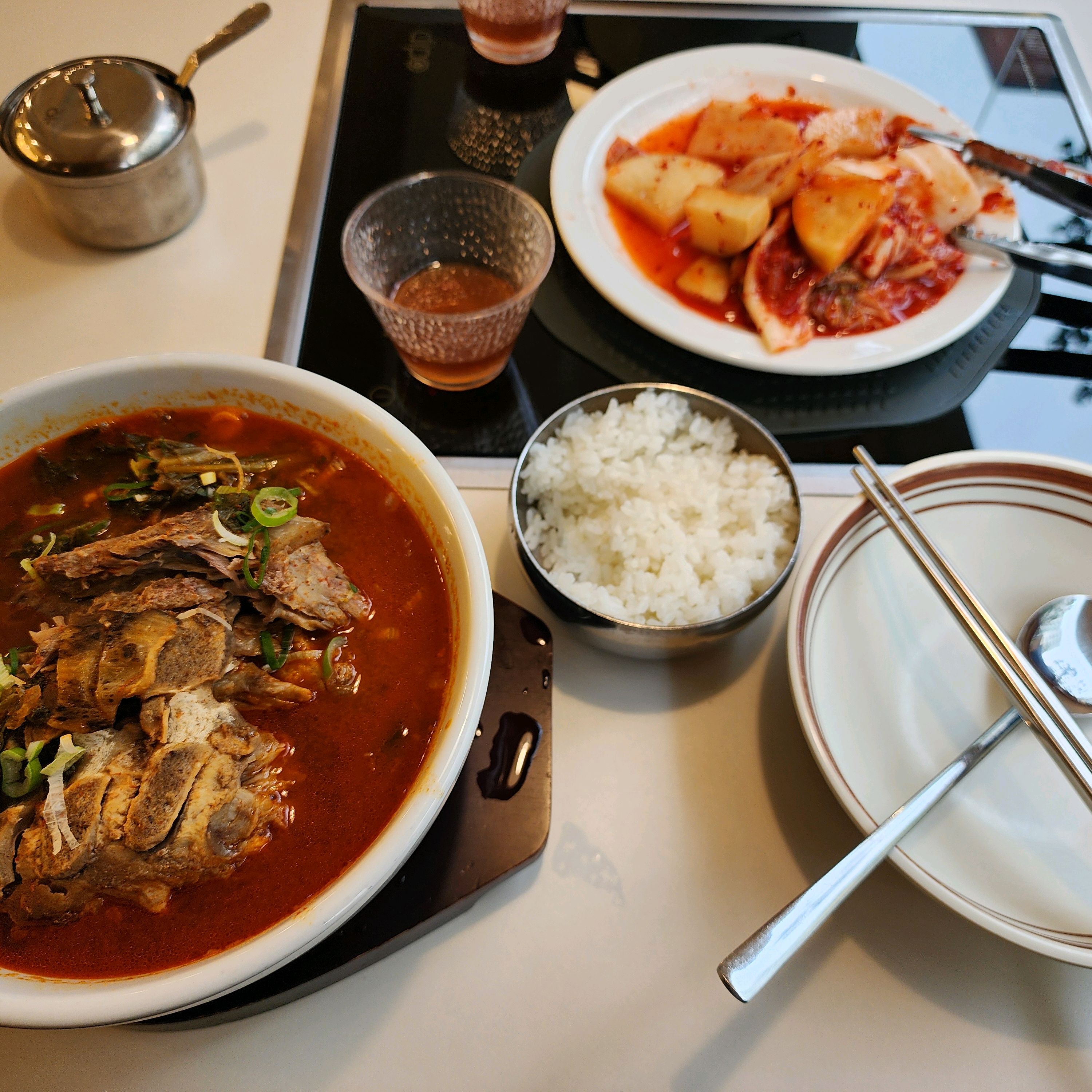 
강동역식당 삼삼뼈국 강동점