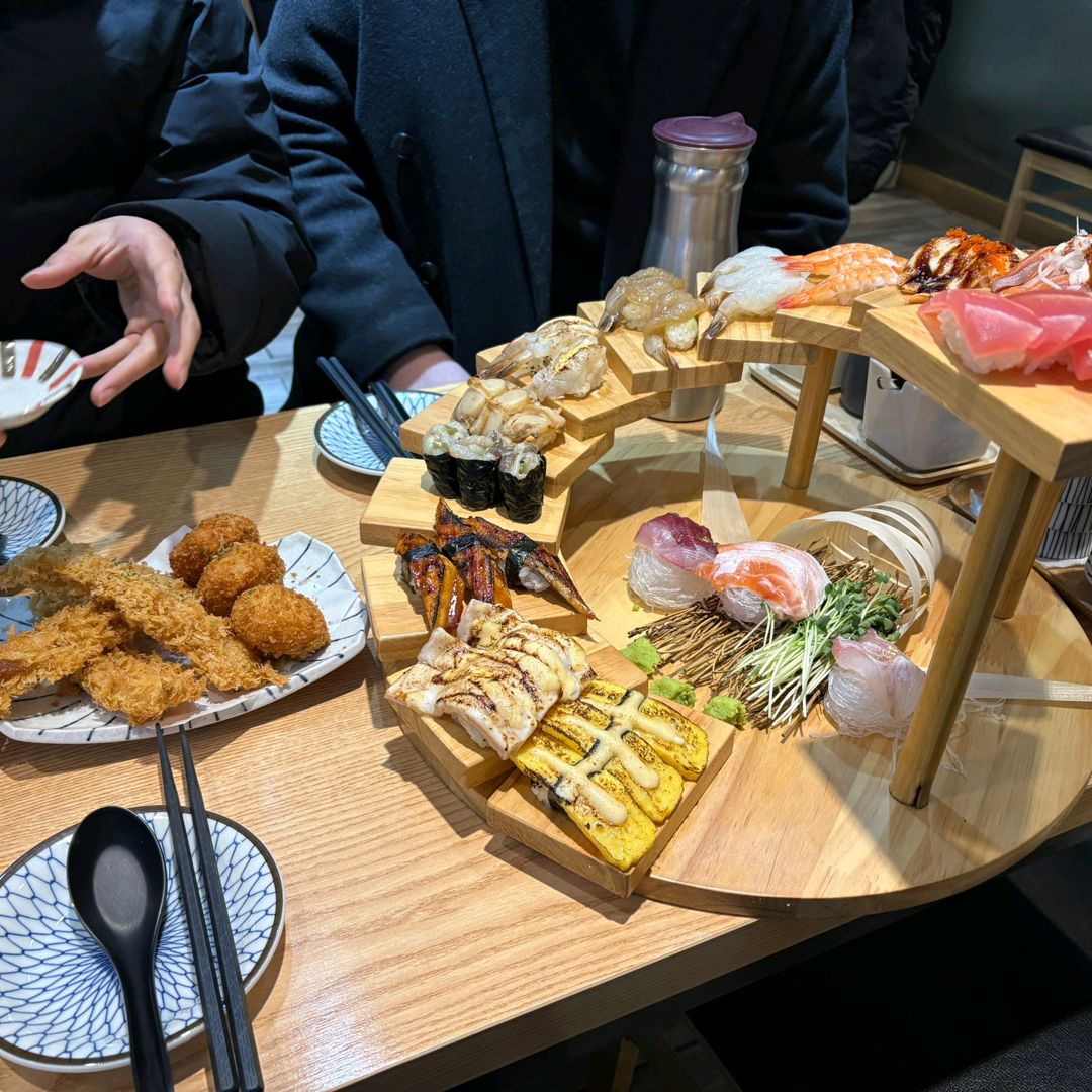 Sushi Rin, a famous restaurant in Banghak Station