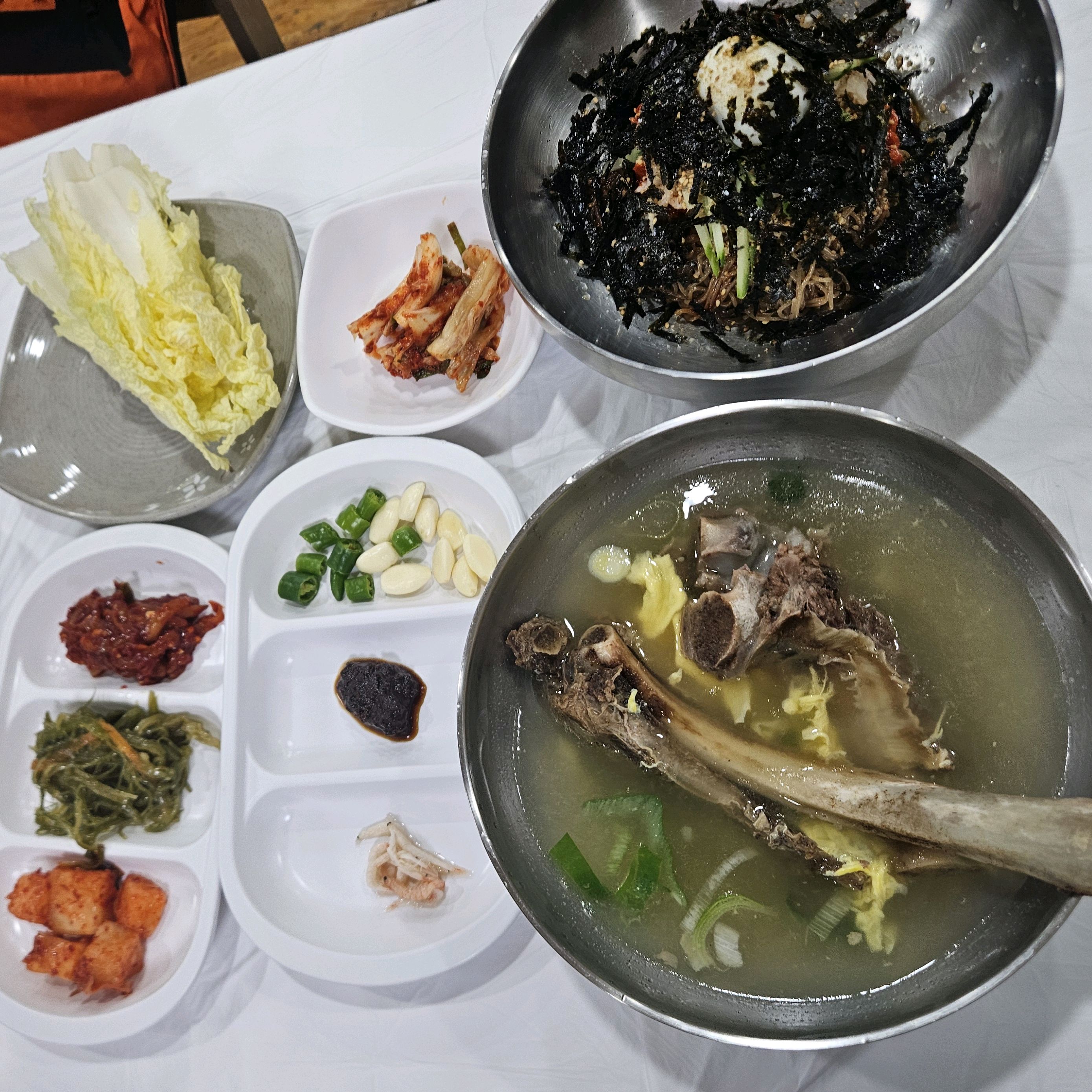 무조건 믿고 먹는 백년가게 였어요 - 아바이마을 맛집 함흥막국수
