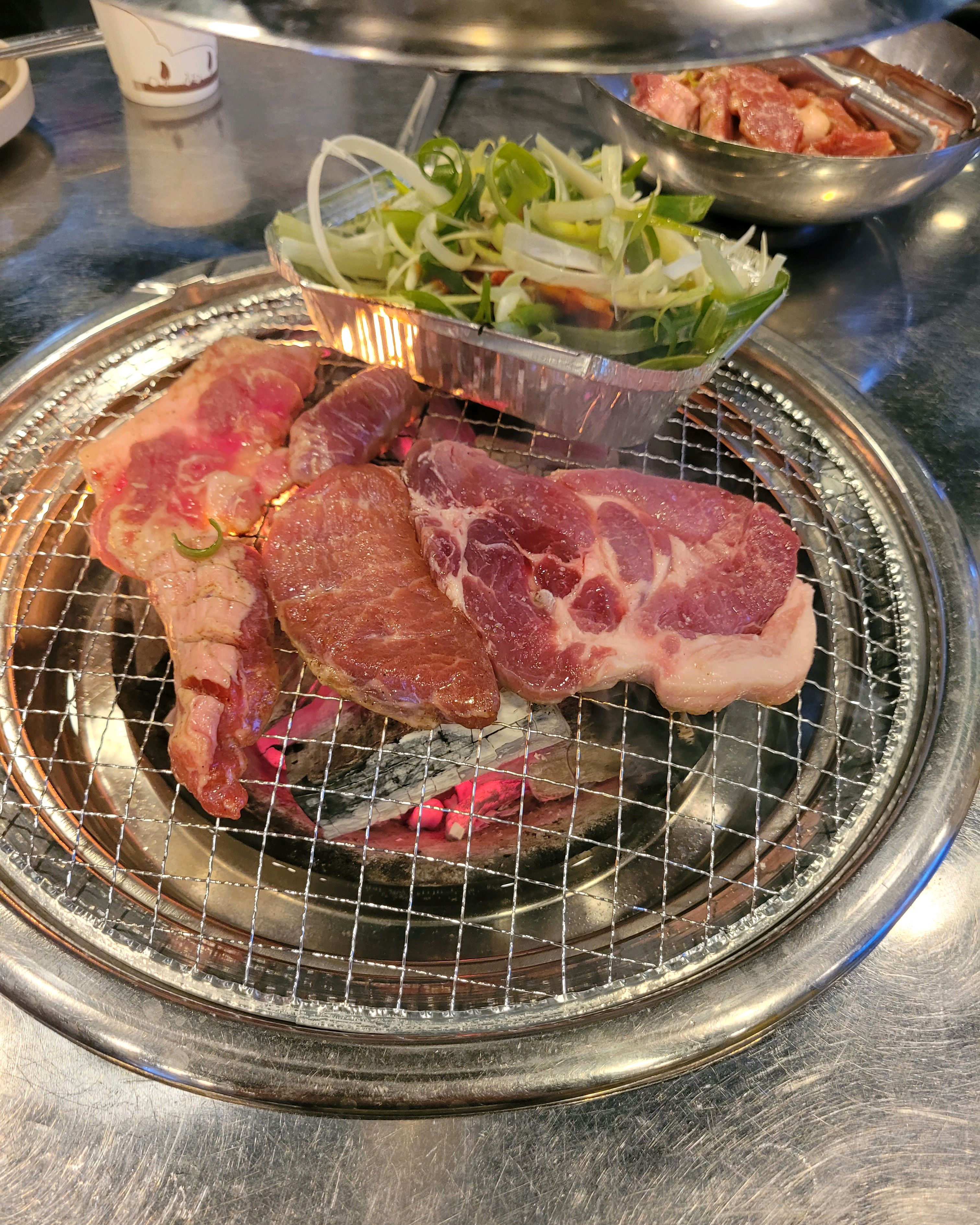 
역촌역식당 돈장군