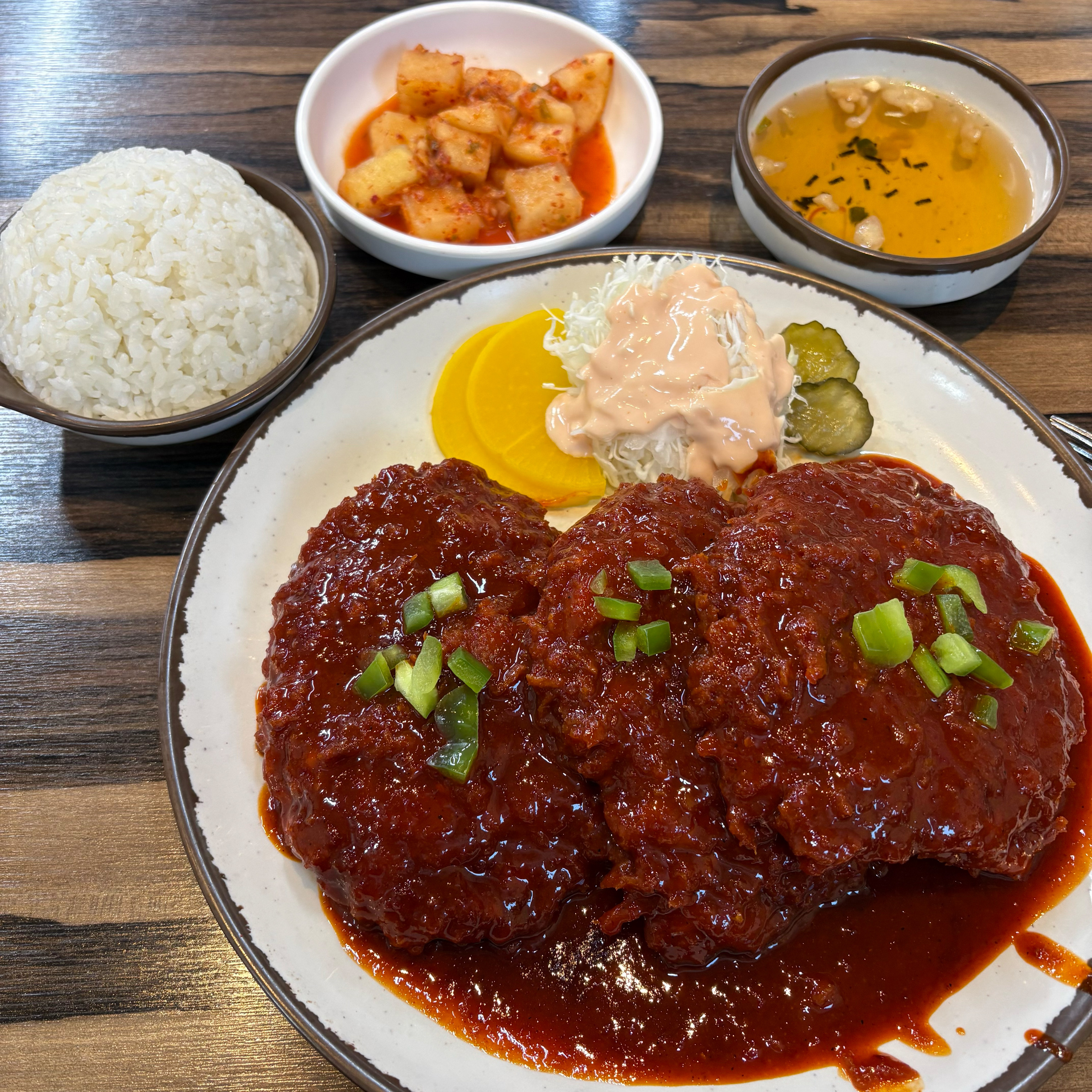  신대방역 맛집 온정돈까스 본점