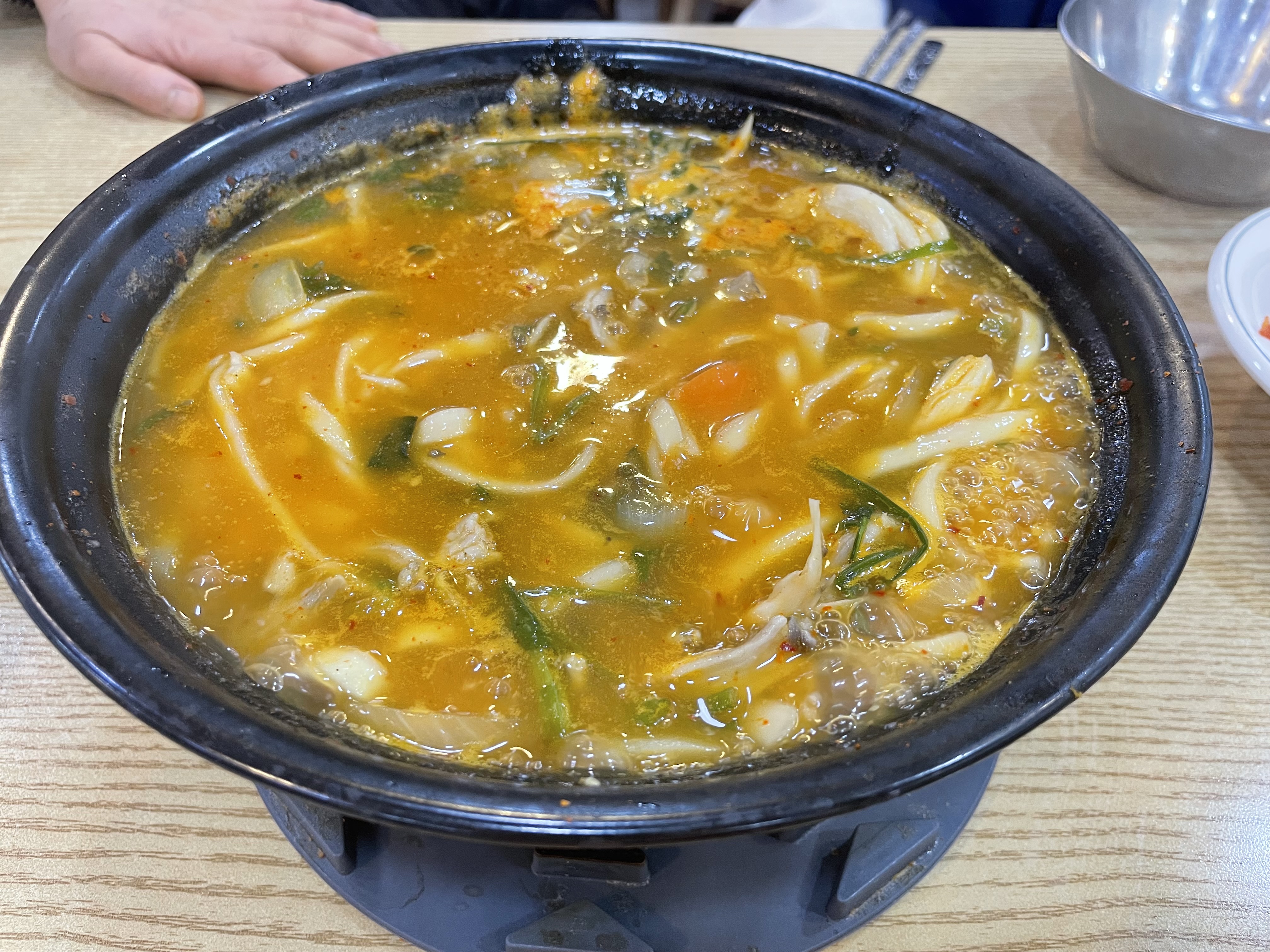 Songjeong Station Restaurant Airport Kalguksu
