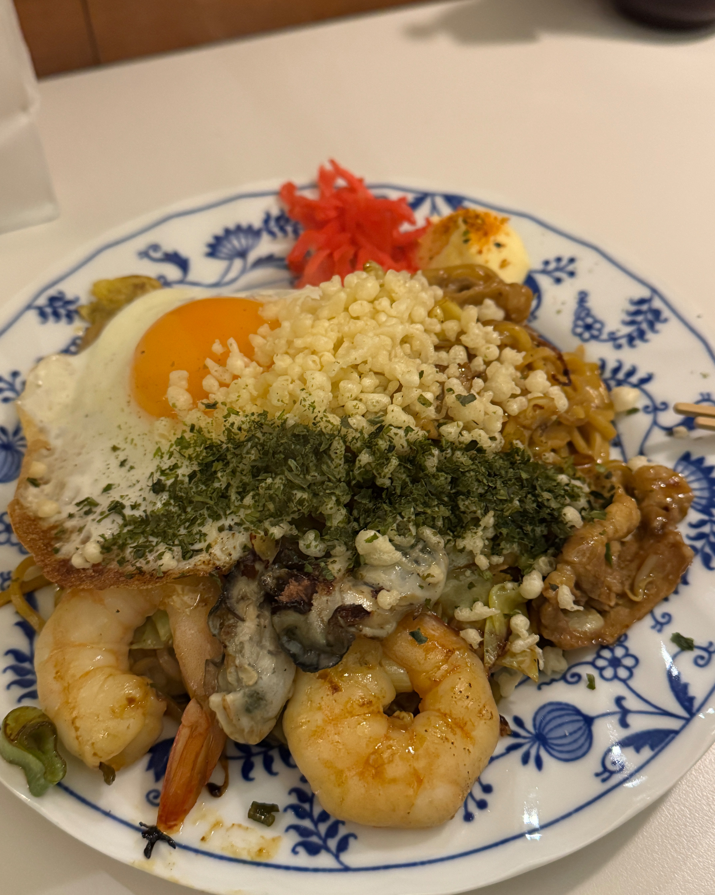 돈카츠로도 일대에서 이름을 날리고 있지만, 야끼소바 가게인만큼 야끼소바가 정말 맛있어요.