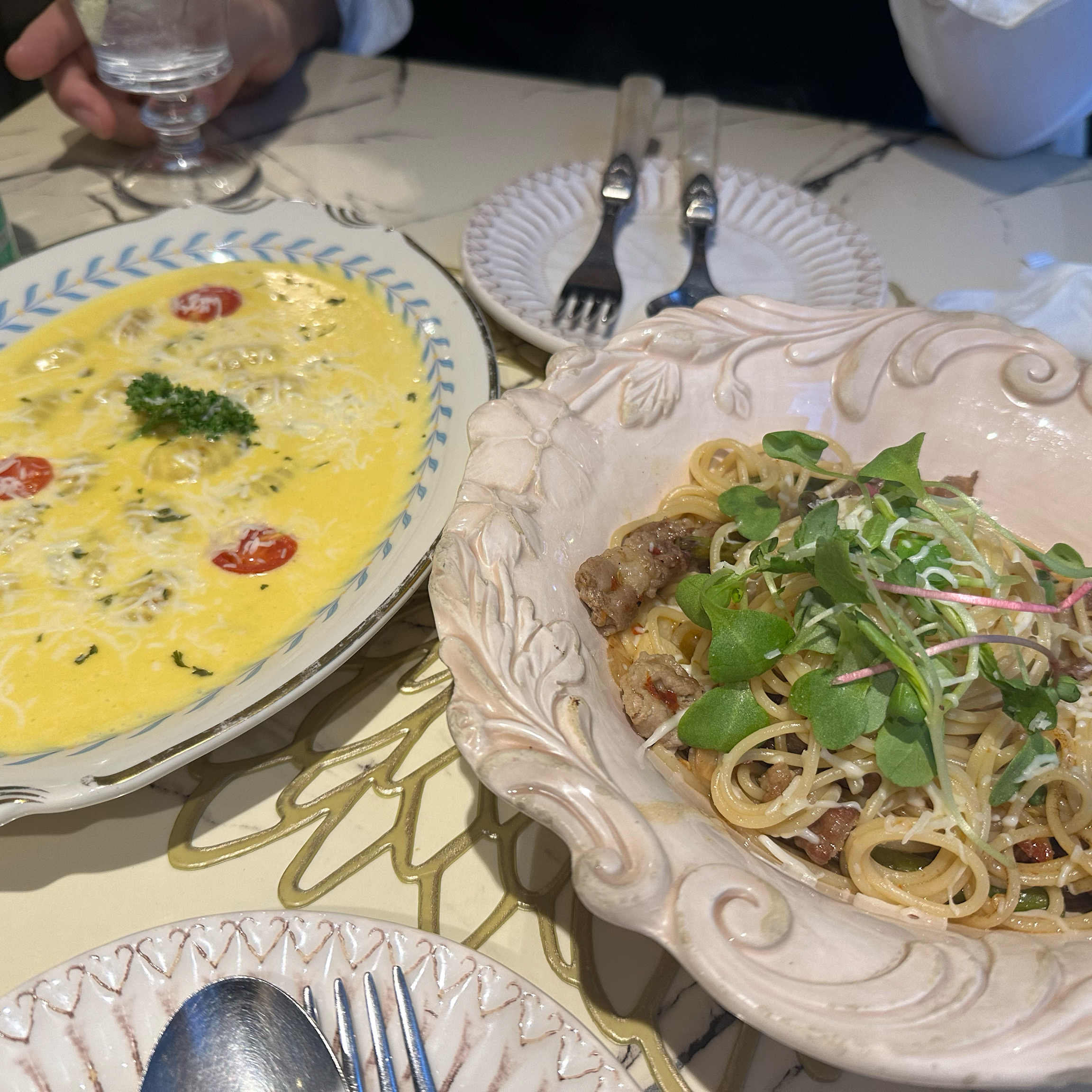 [홍대입구역 맛집 유니의우아한식탁] 직접 가본 로컬 리뷰