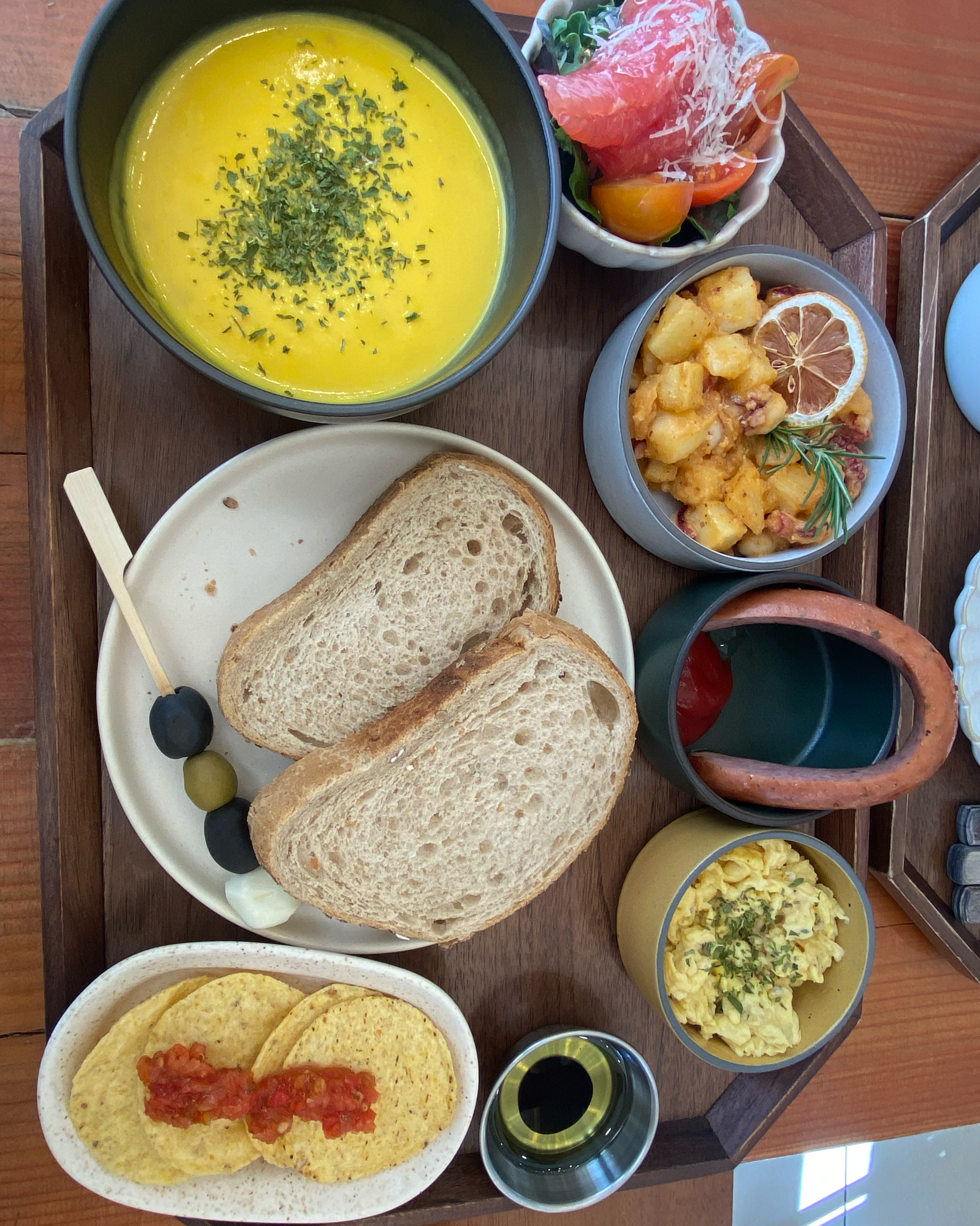 혼자 브런치하러 왔어요 - 안양 맛집 갈릭레몬