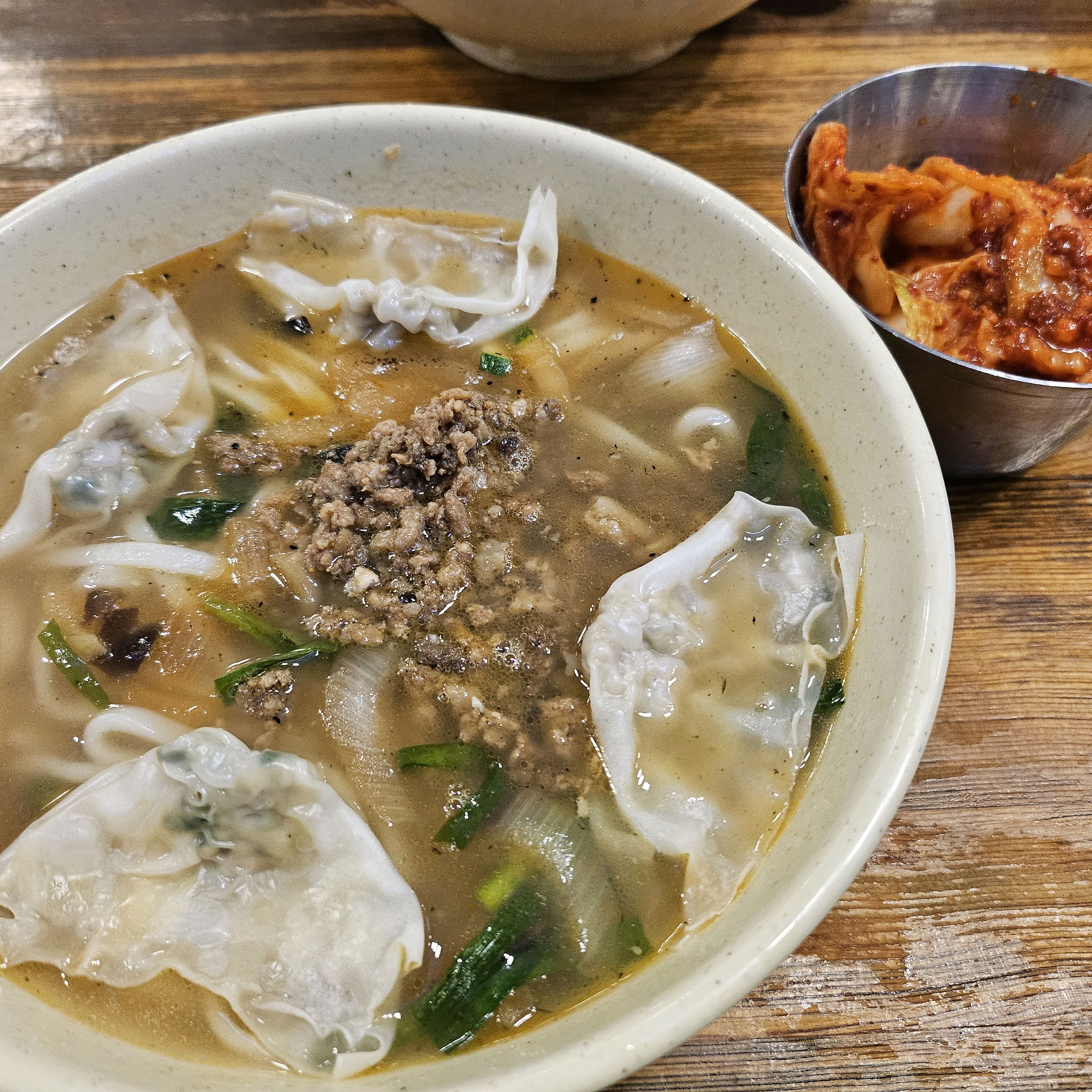 [명동 맛집 명동교자 분점] 직접 가본 로컬 리뷰