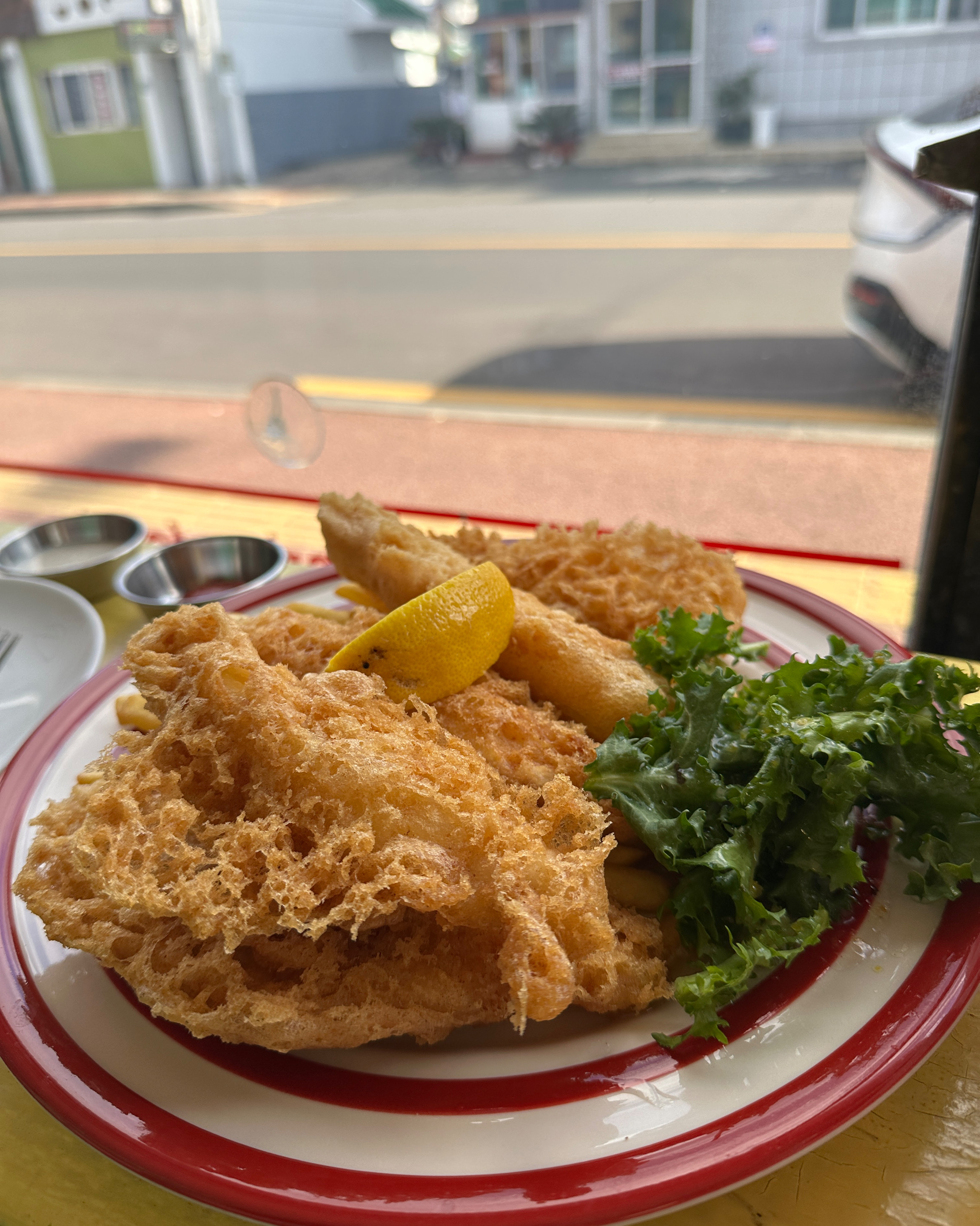 튀김이 바삭한데 부드러워요!!! - 제주 맛집 WORLD CLASS FISH&CHIPS