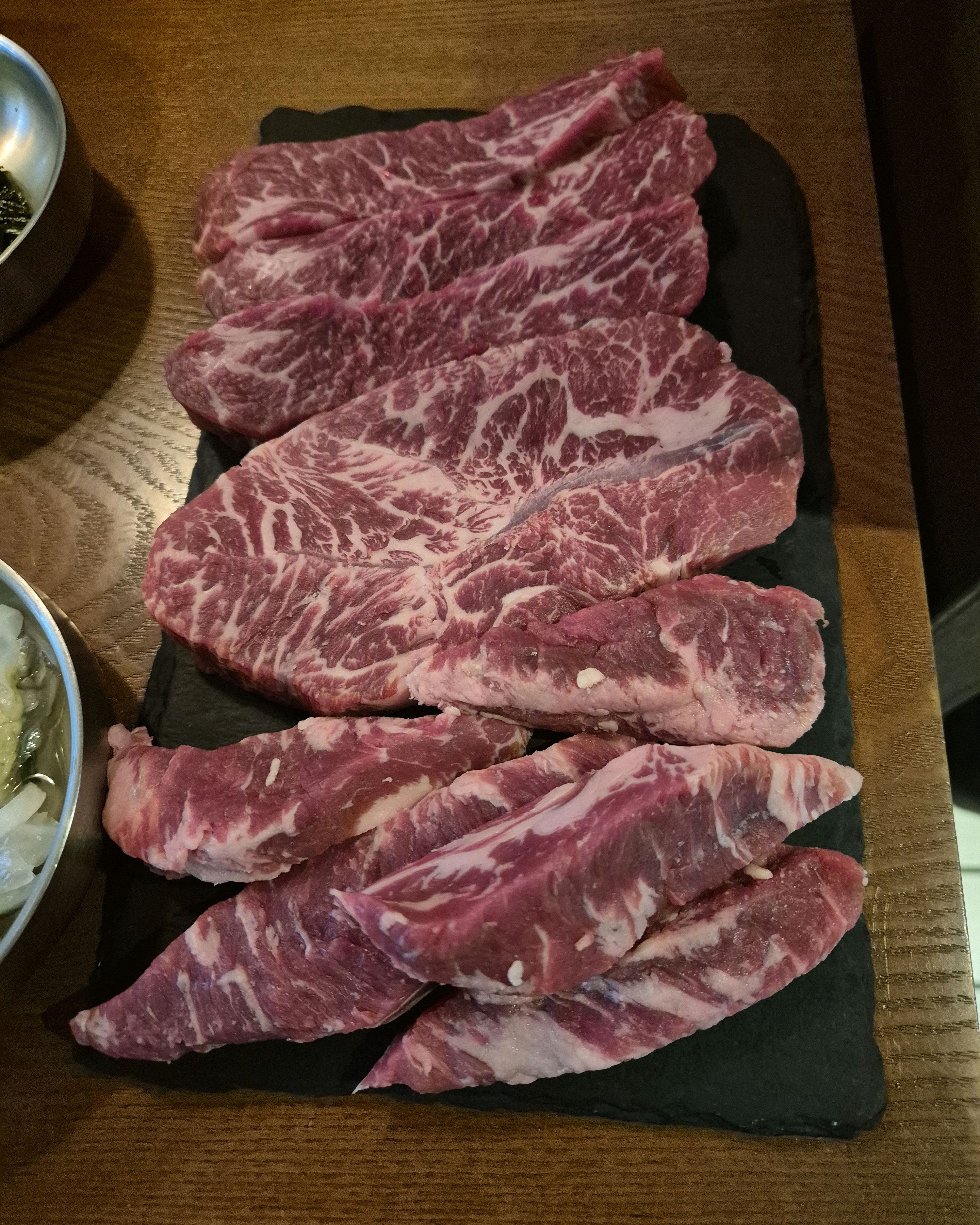 [홍대입구역 맛집 꽃살집 홍대점] 직접 가본 로컬 리뷰