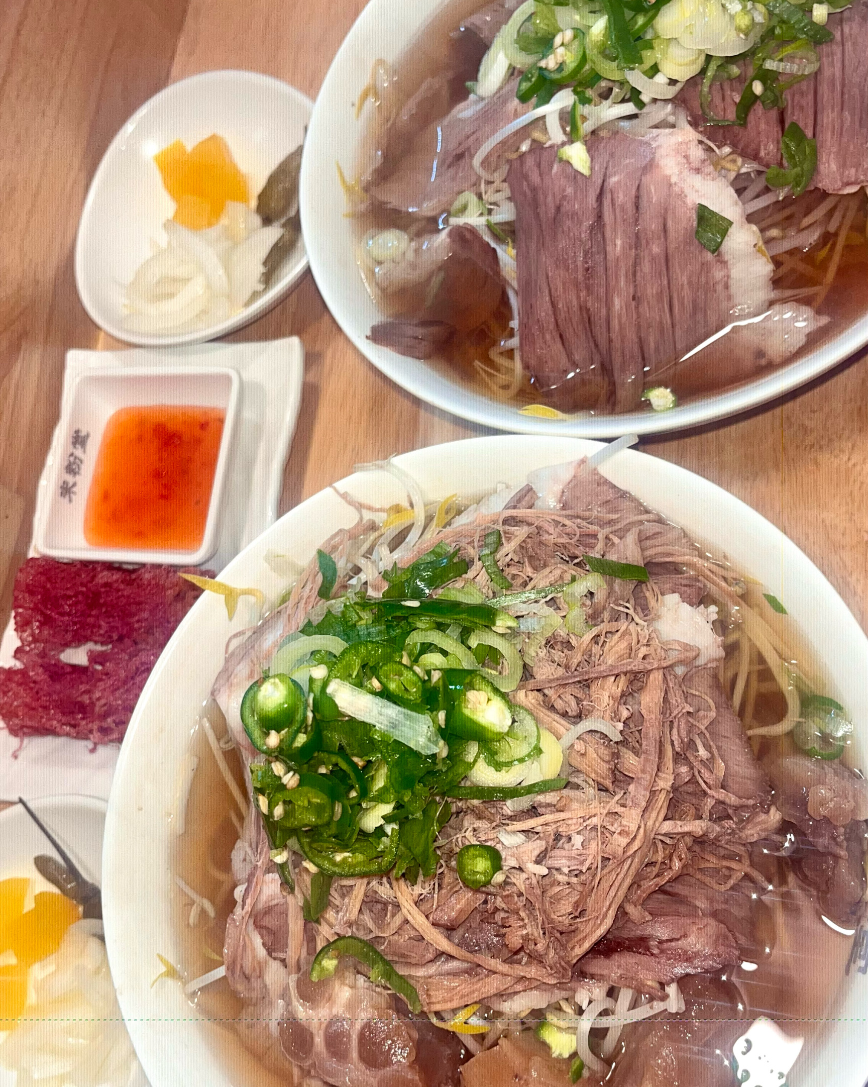 친절하시고, 맛도 정말 맛있고, 양도 푸짐해서 배부르게 잘 먹고 갑니다🥰 지쳤던 몸과 마음