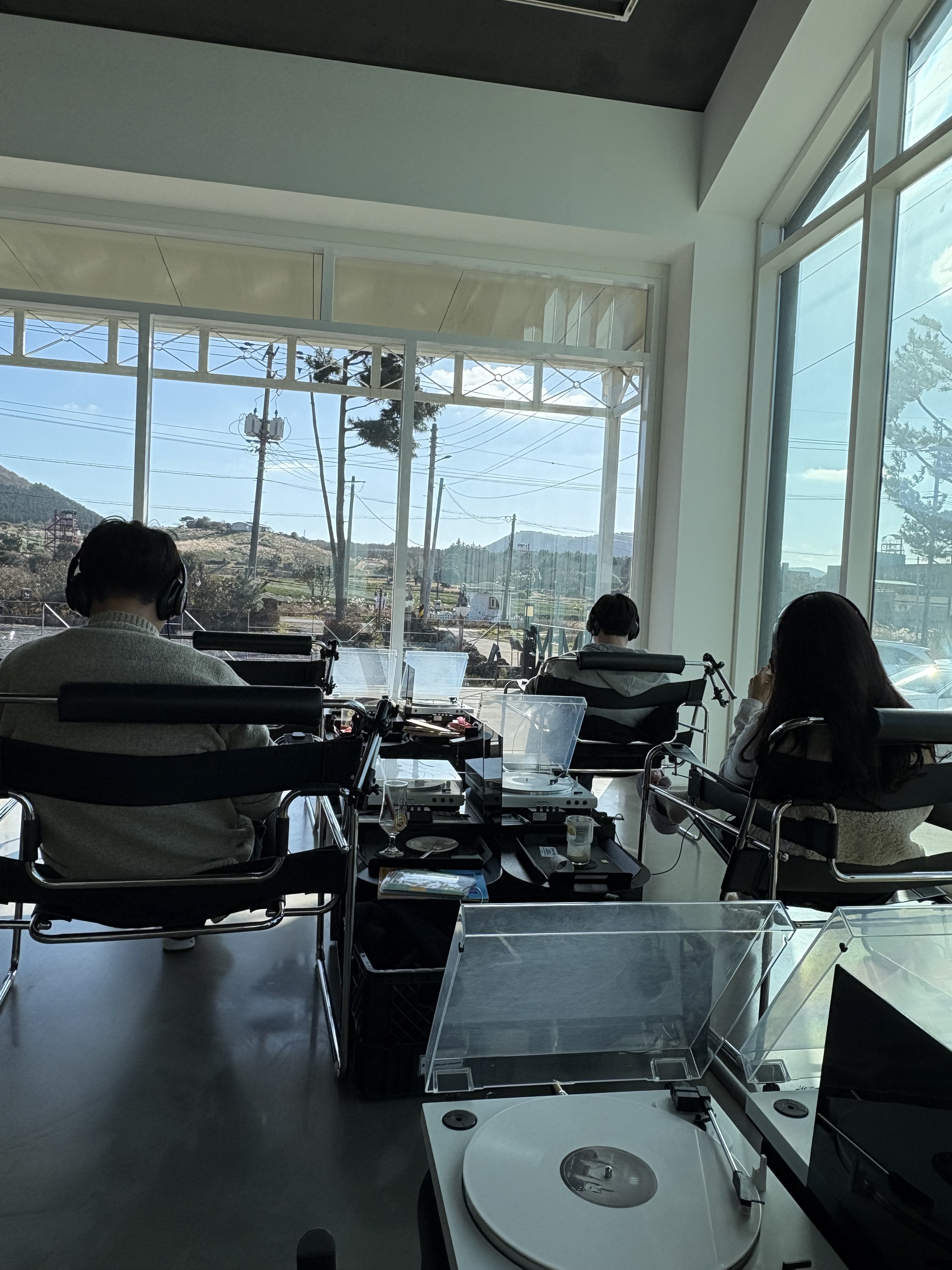 음악에 취해 웃다, 울었습니다. - 제주 맛집 로미뮤직하우스