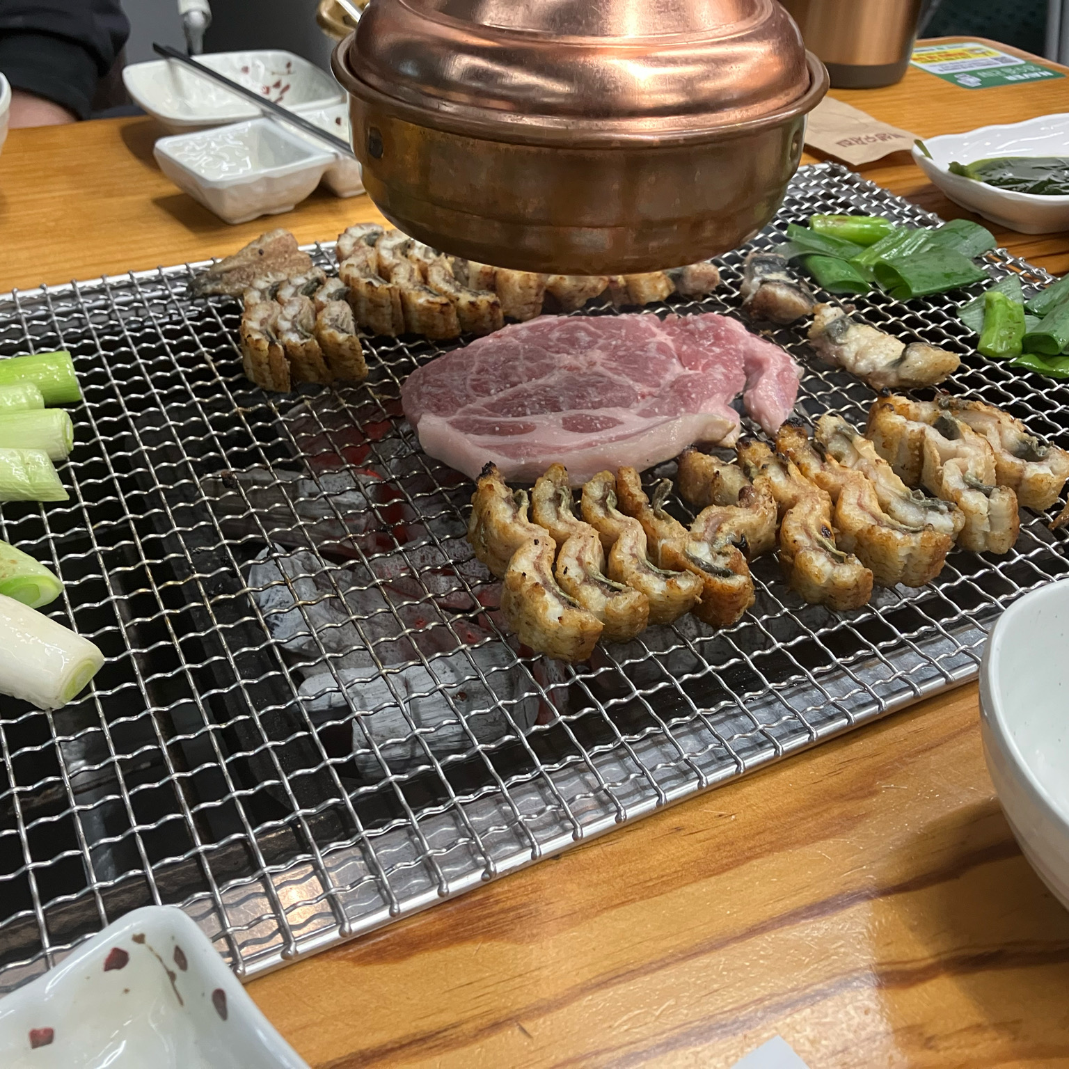부모님이랑 왔는데 너무 음식이 정갈하고 장어를 먹지못해도 목살도 팔아서 다양하게 즐길수 있