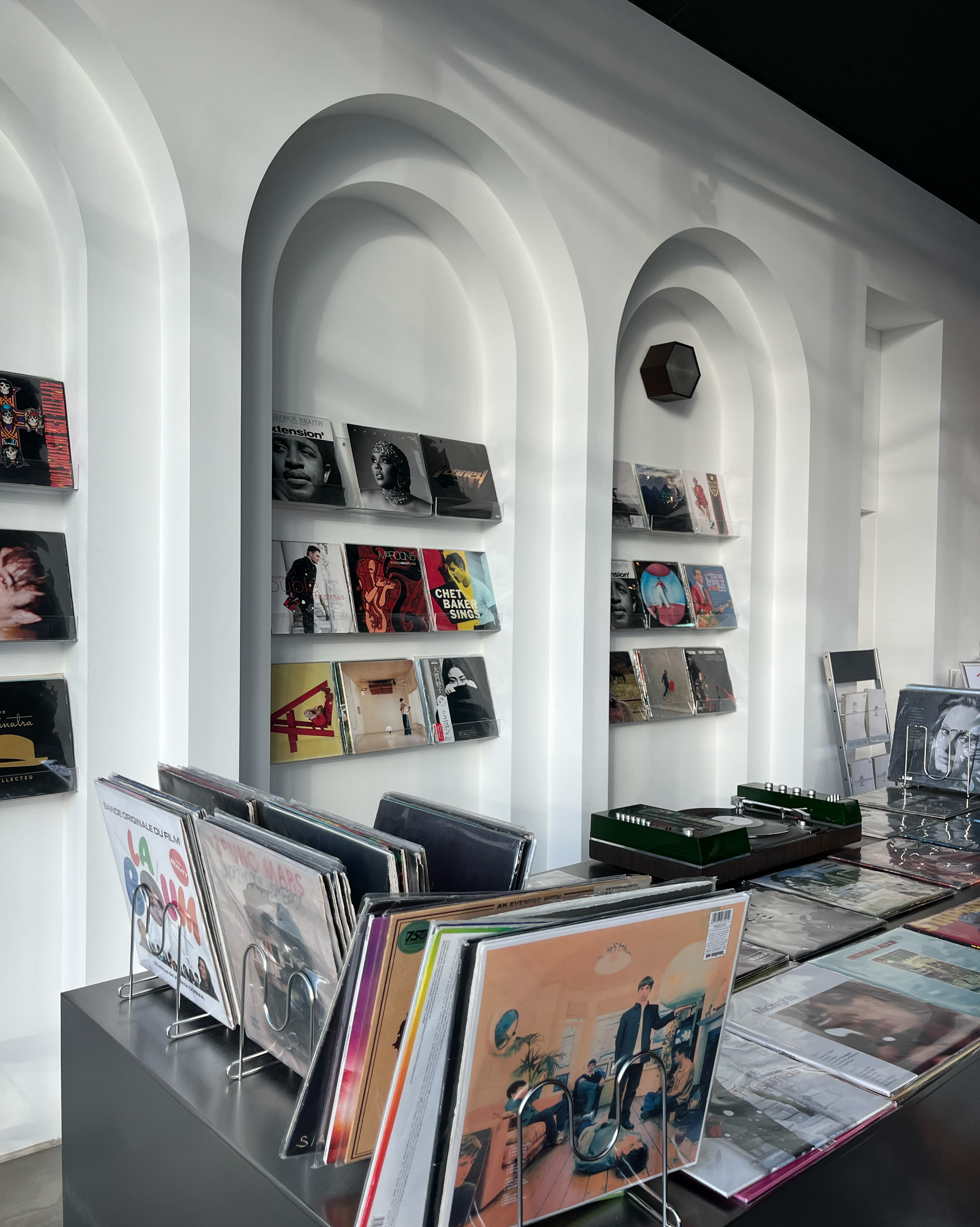 주변에서 계속 추천 해주셨는데, 드디어와보네요🥹 - 제주 맛집 로미뮤직하우스