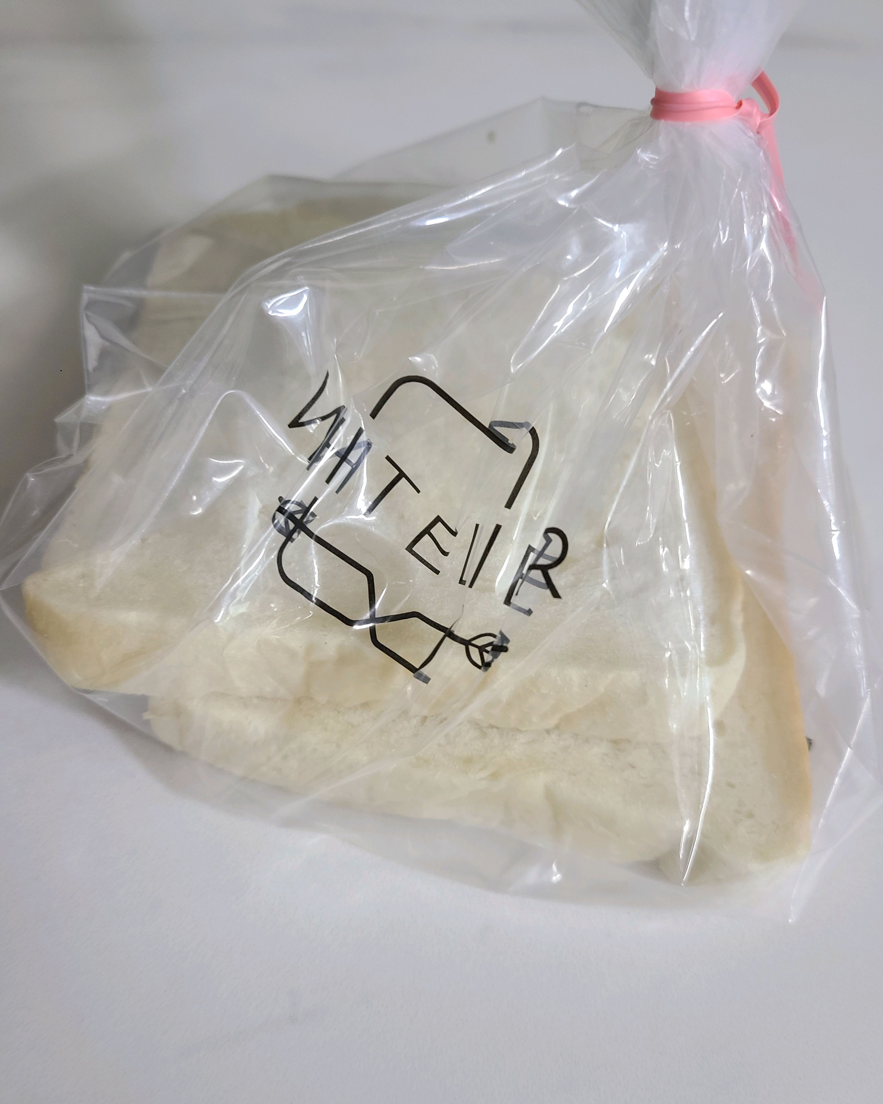 확실히 신선하고 맛있는건 알겠지만 가격땜에 자주 찾진 못하는ㅜㅜ - 대구 침산동 맛집 화이트리에 침산점