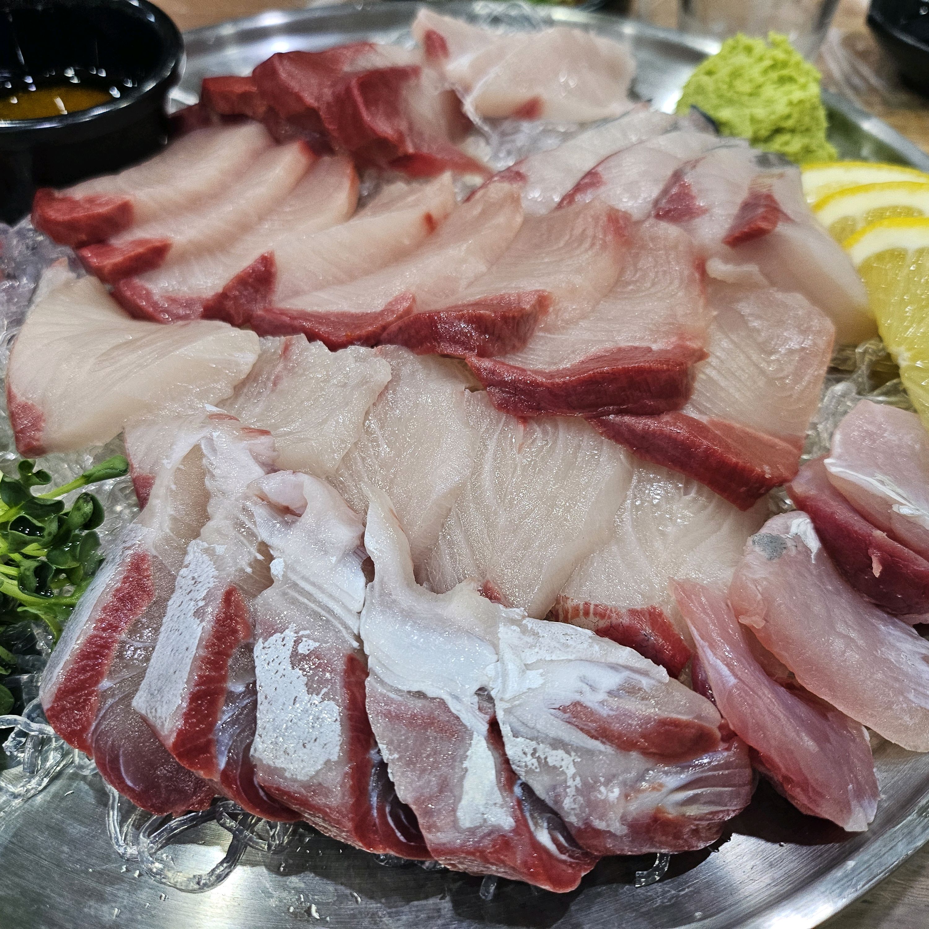 가족과 함께 제철 대방어, 생굴 맛있게 먹고 왔답니다. - 불당동 맛집 한성막횟집 불당점