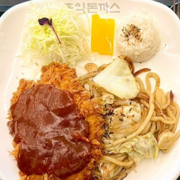 맛집인듯 하네요. - 전주 호성동 맛집 홍익돈까스 전주호성점