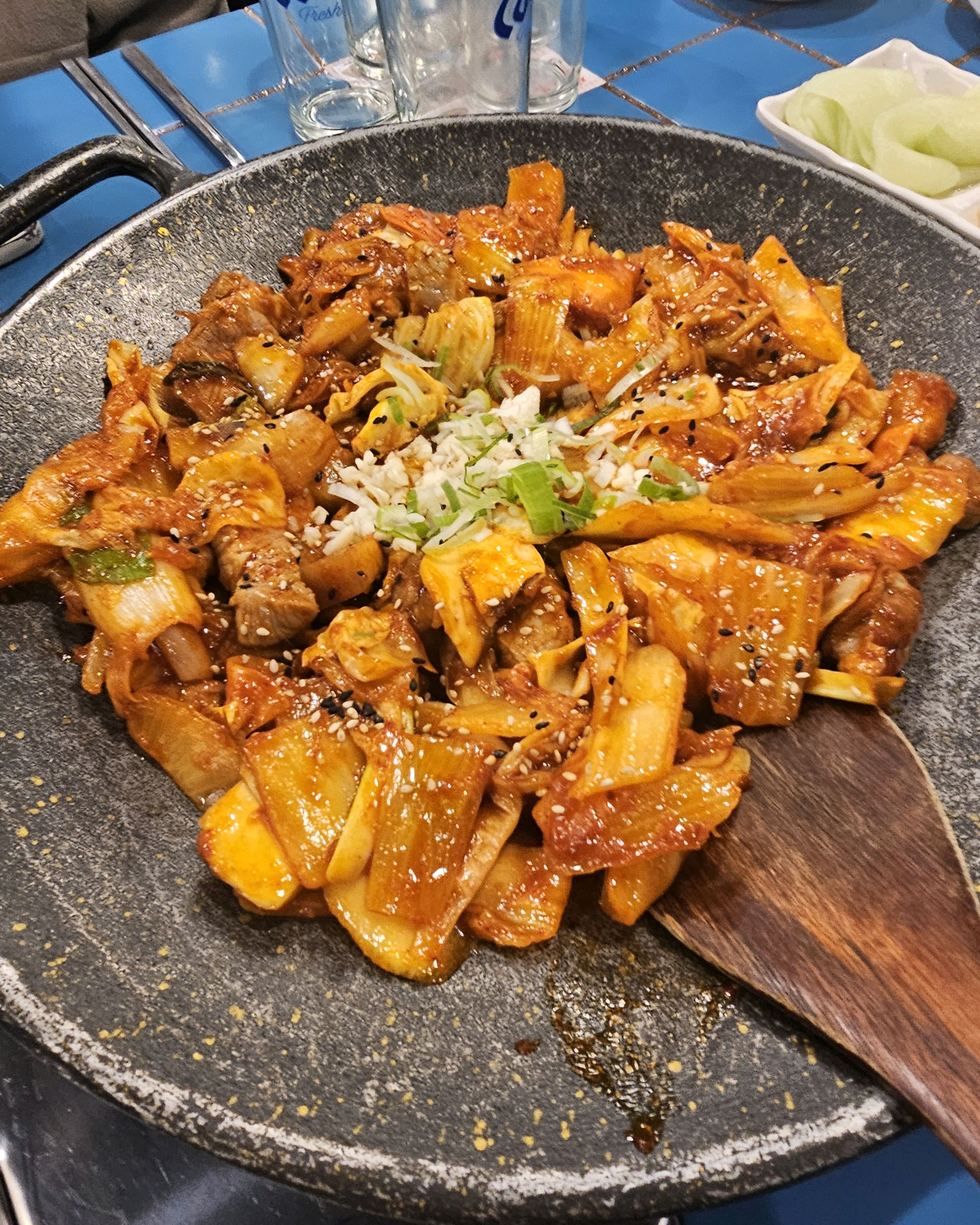 사장님이 너무 친절하시고 넓게 편하게 앉아서 음식을 먹을수있어서 너무 좋았습니다!! 음식도