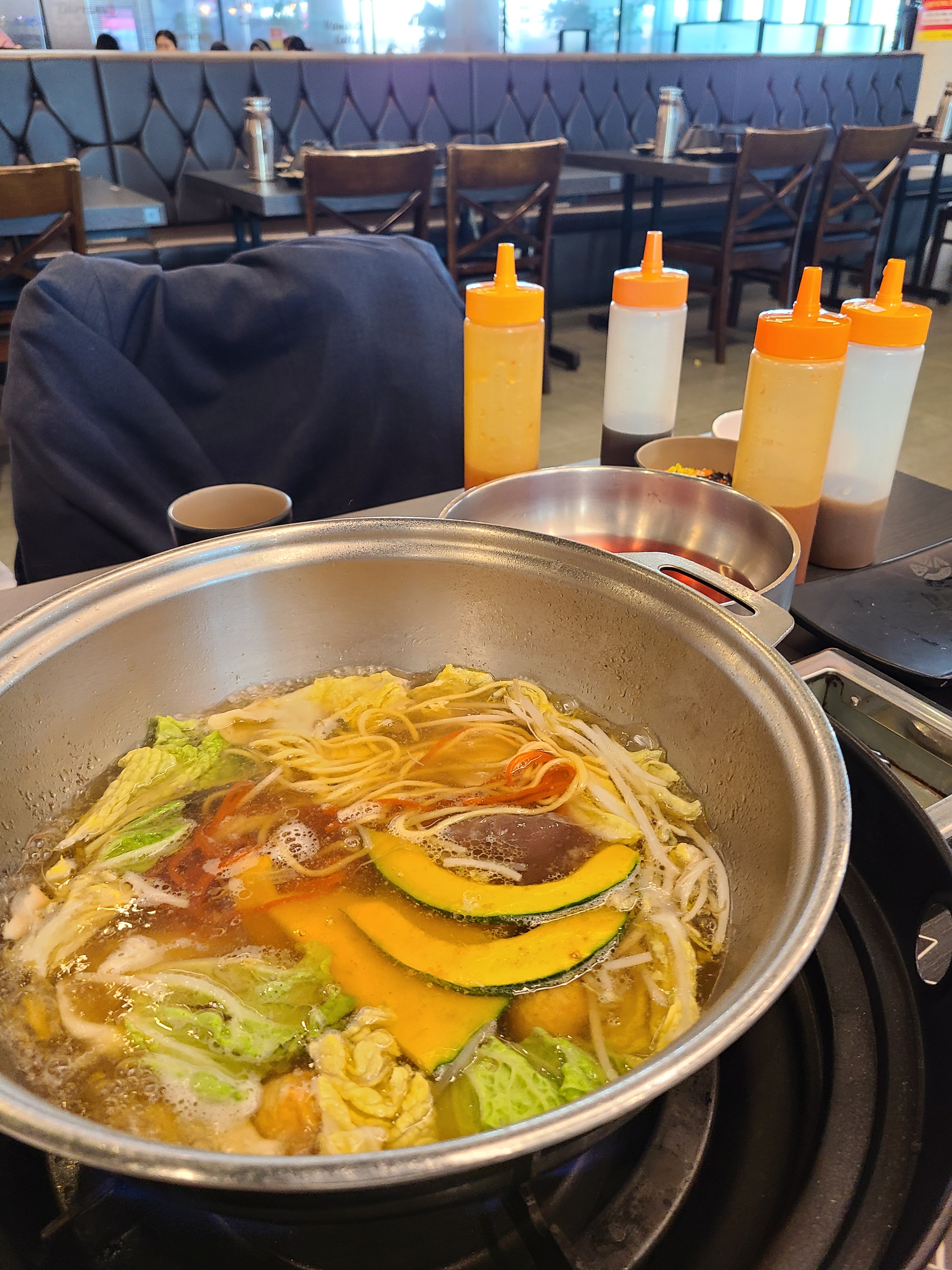 열 군데 소담촌을 다녀봤지만 이곳 평촌점 칠리소스는 더 매운것 같더라구요. - 평촌역 맛집 소담촌 평촌직영점