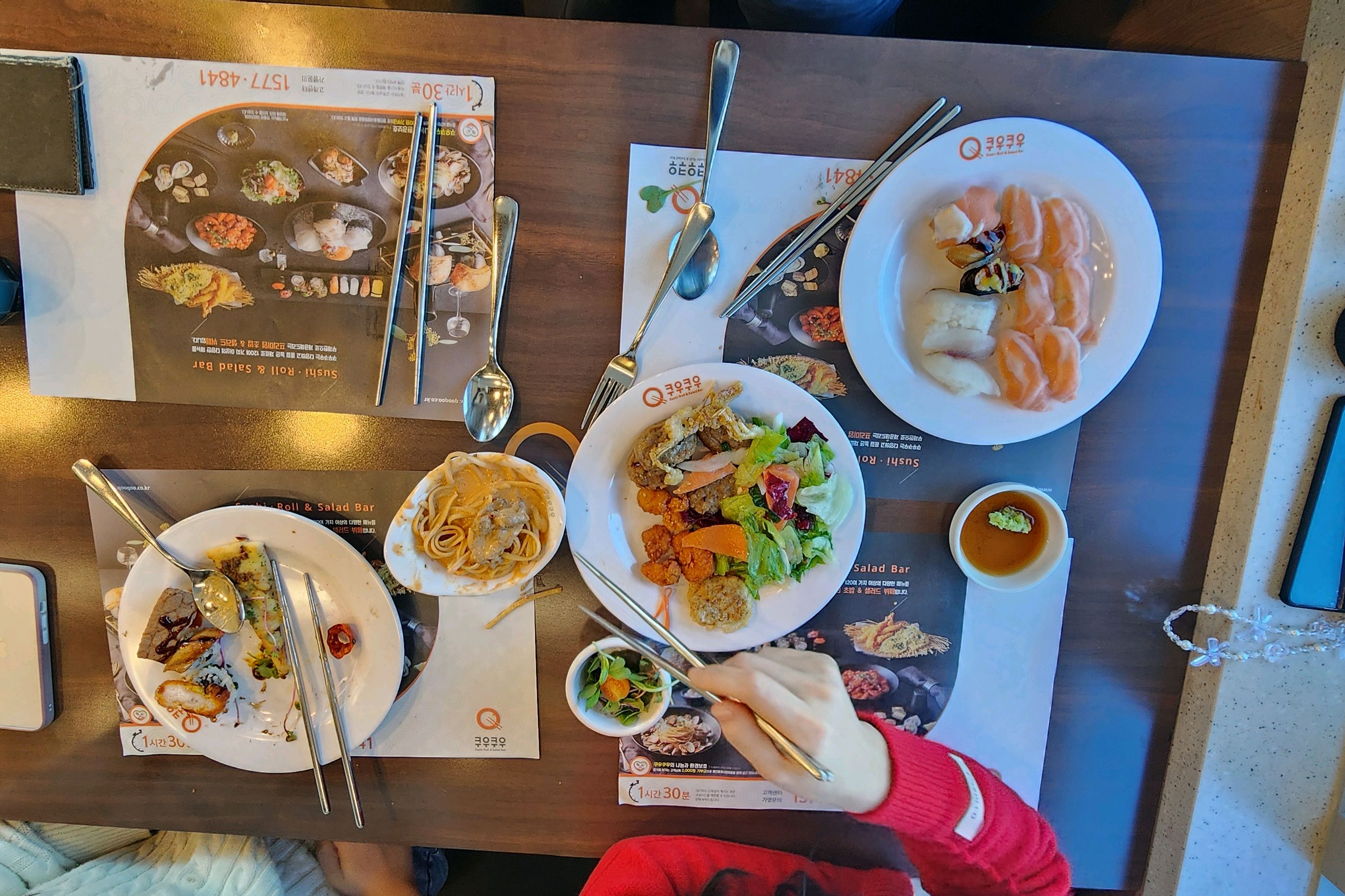 크리스마스 2시다되서 갔는데 웨이팅30분정도 있었구요 - 현풍 테크노 맛집 쿠우쿠우 현풍테크노점