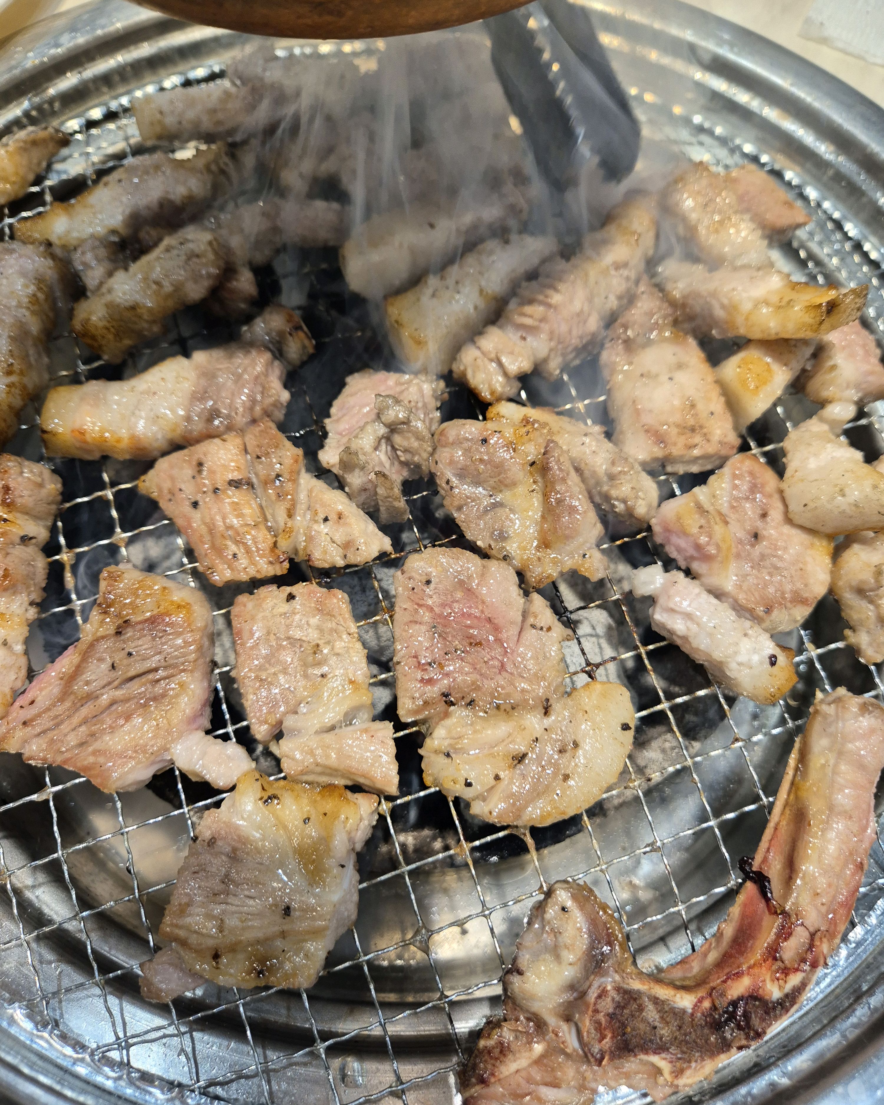사실 엄청난 고기질이 좋은건아니지만 극강의 가성비로 자주오게됩니다. 고기먹고싶을때 많이먹