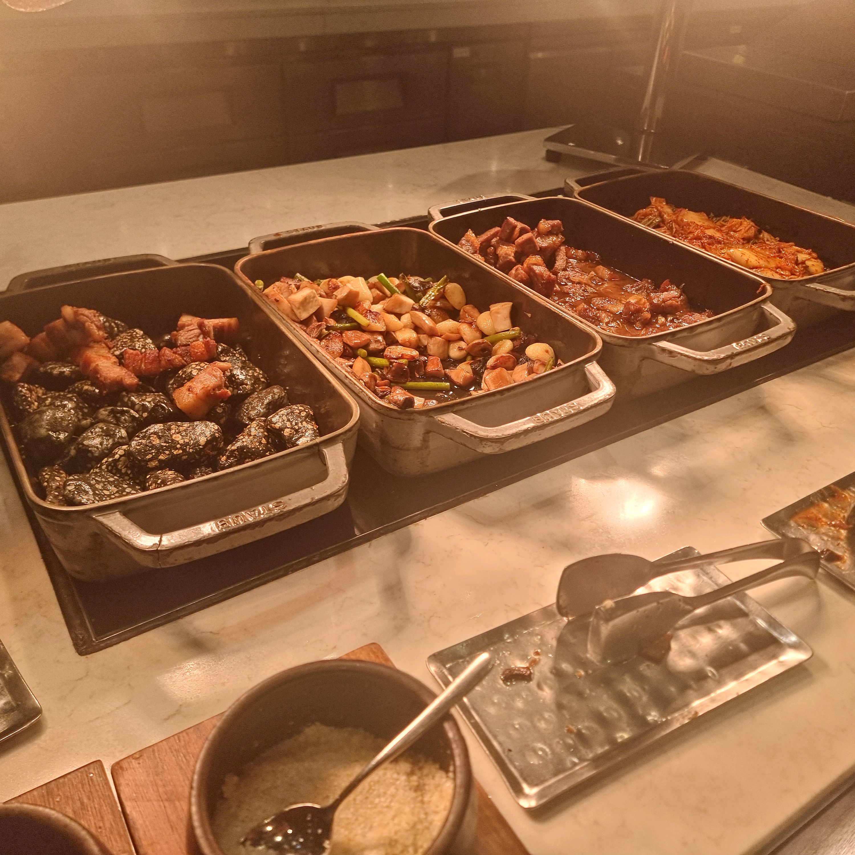 다양한 음식이 있고, 분위기가 좋습니다😄👍 - 제주 맛집 제주 드림타워 그랜드 키친