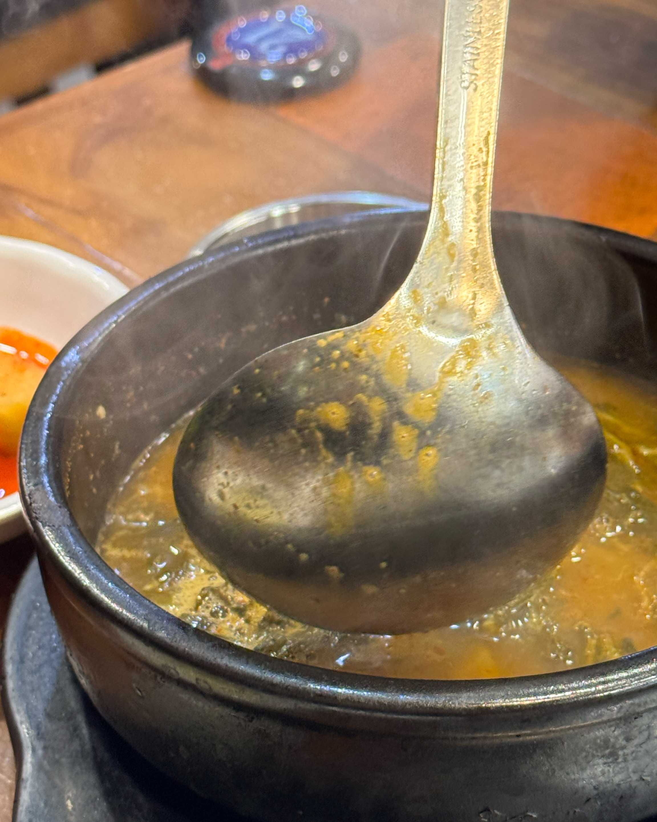 [명동 맛집 신동궁감자탕 명동직영점] 직접 가본 로컬 리뷰