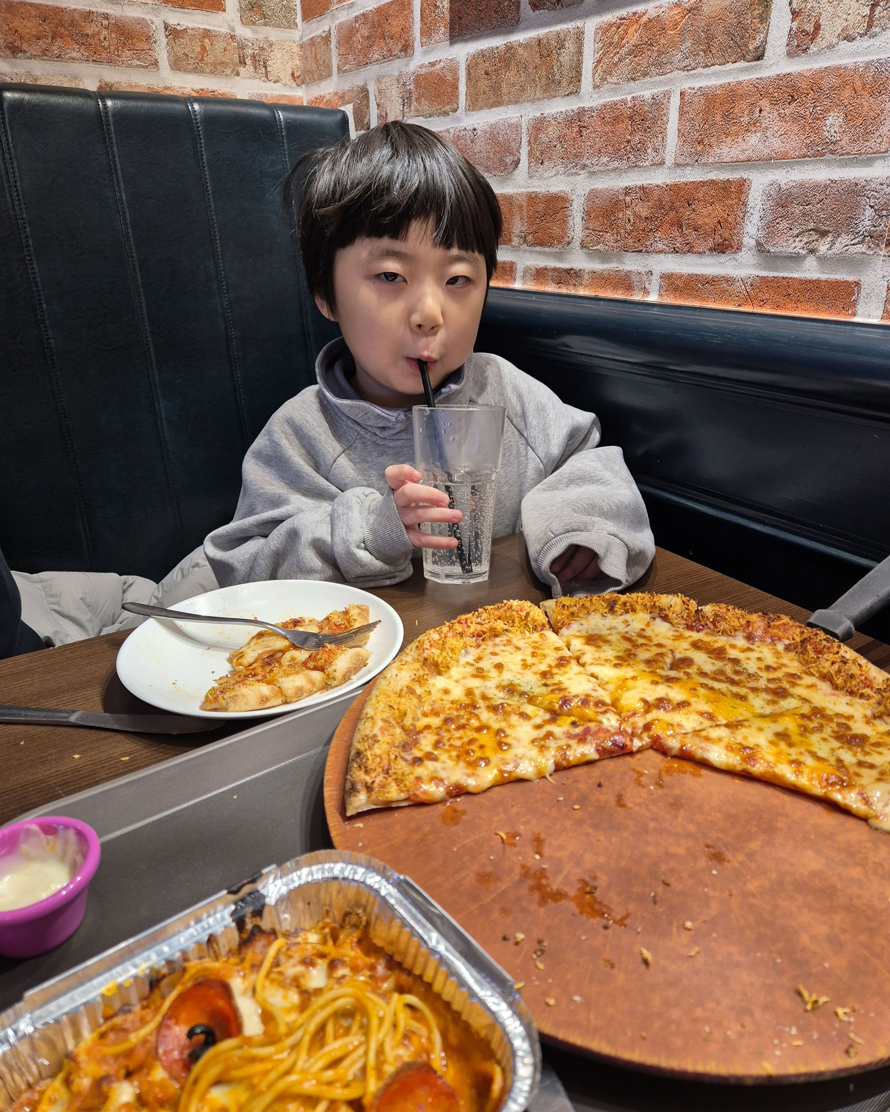 최애놀이기구 카멜백이 운휴라 좌절하여 눈물 맺히다가 뮤직익스프레스 한번 타보곤 꽂혀서 3번