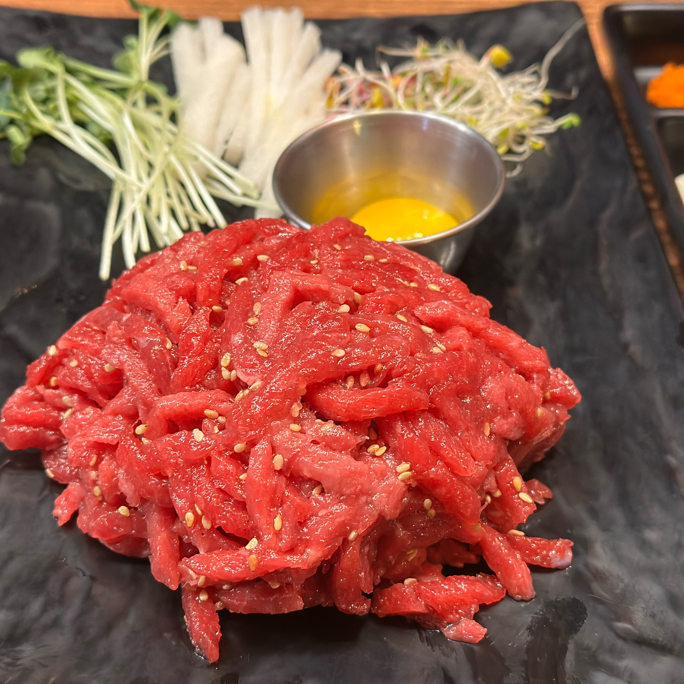  건대입구역 맛집 육회한연어 건대점
