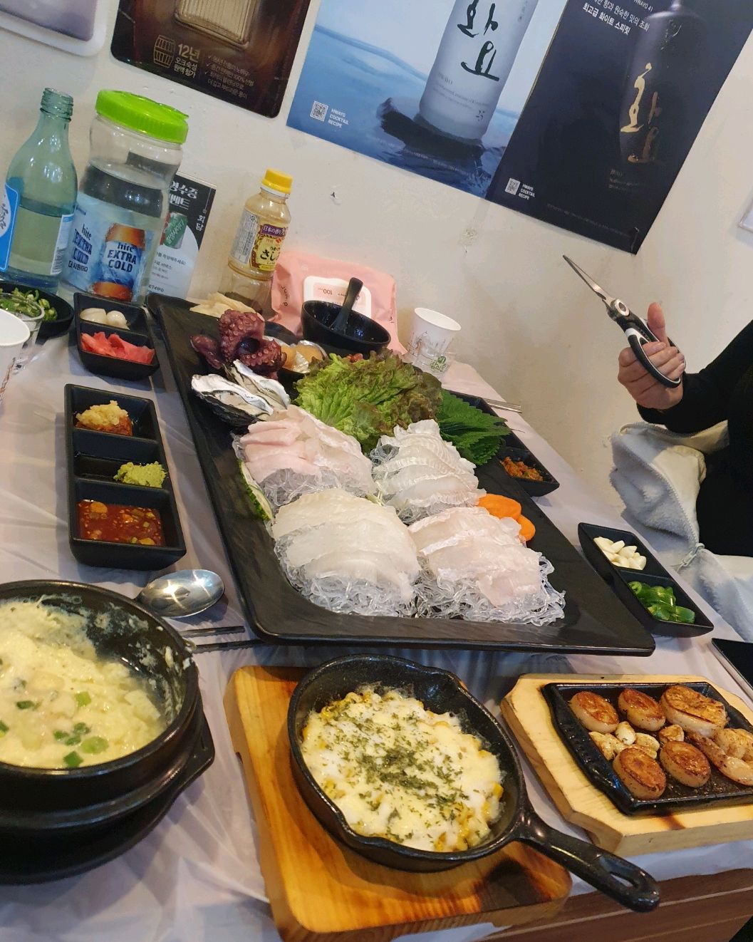 동생이랑 둘이서 작은넘으로 주문해서 먹었는데요! 너무 맛있고 회 말고도 먹을수있는것들이 많