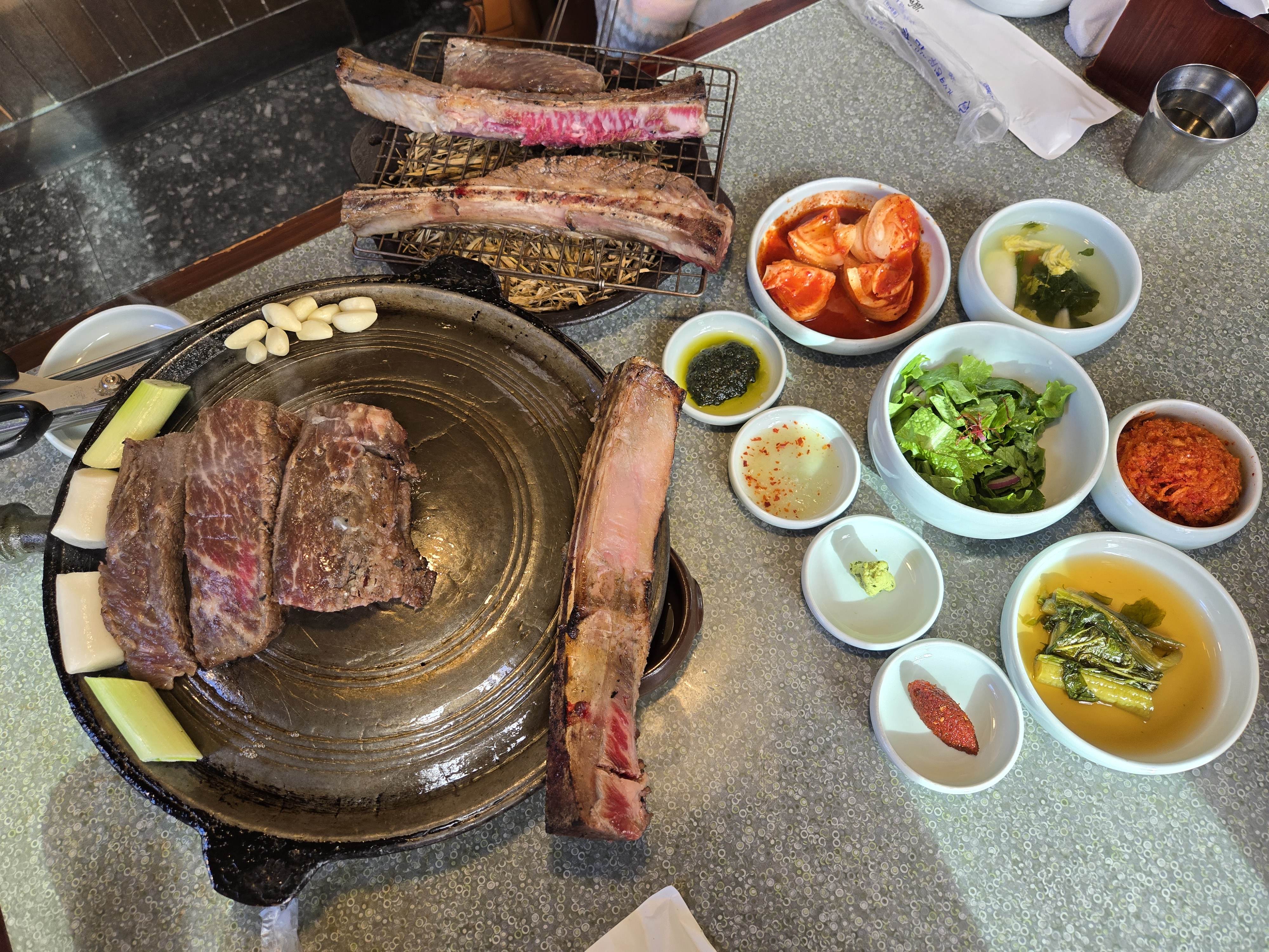 
삼각지역식당 몽탄