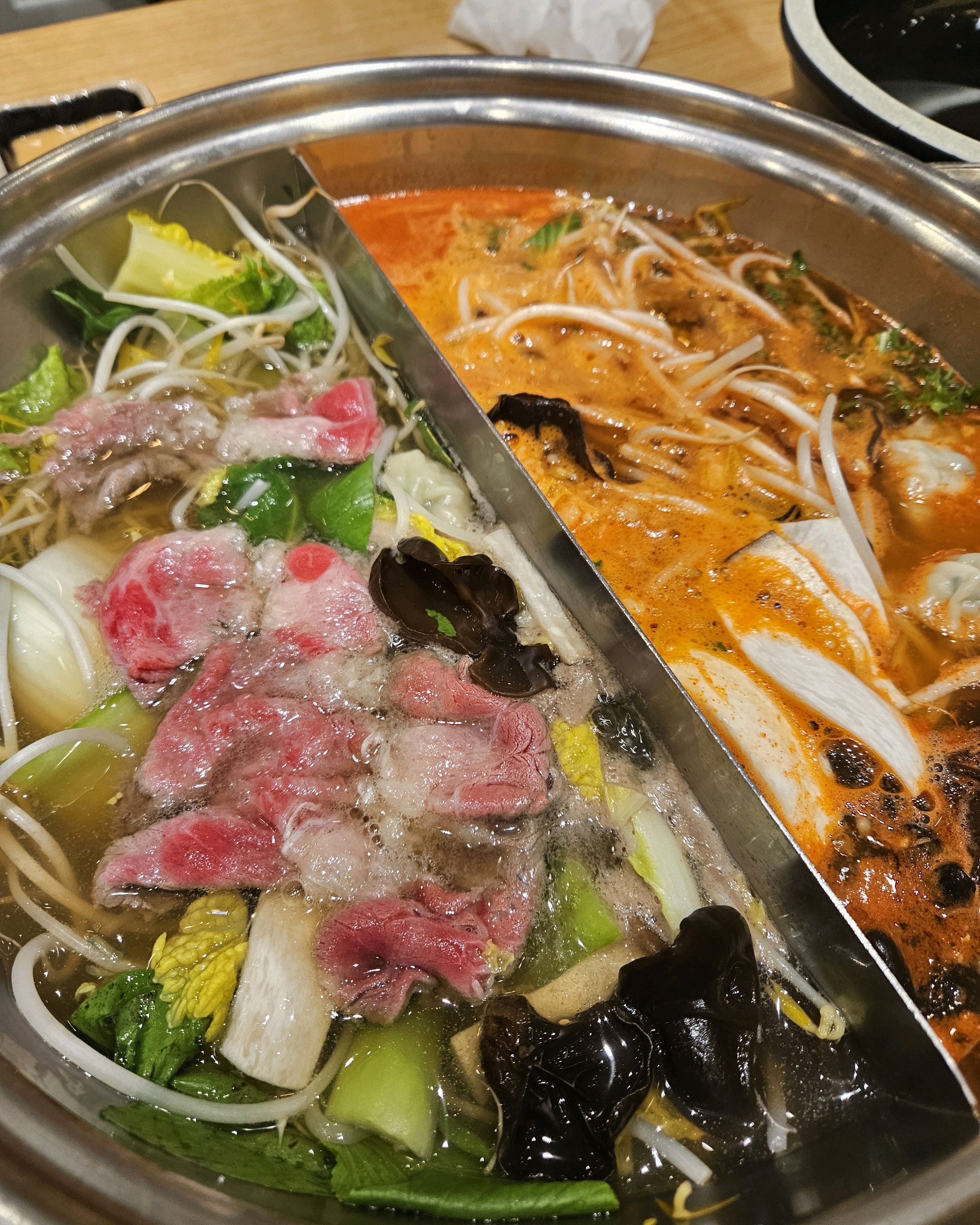 재료들이 끊기지않게 바로 채워 놓으시고. - 부산 영도 맛집 샤브20 부산영도점
