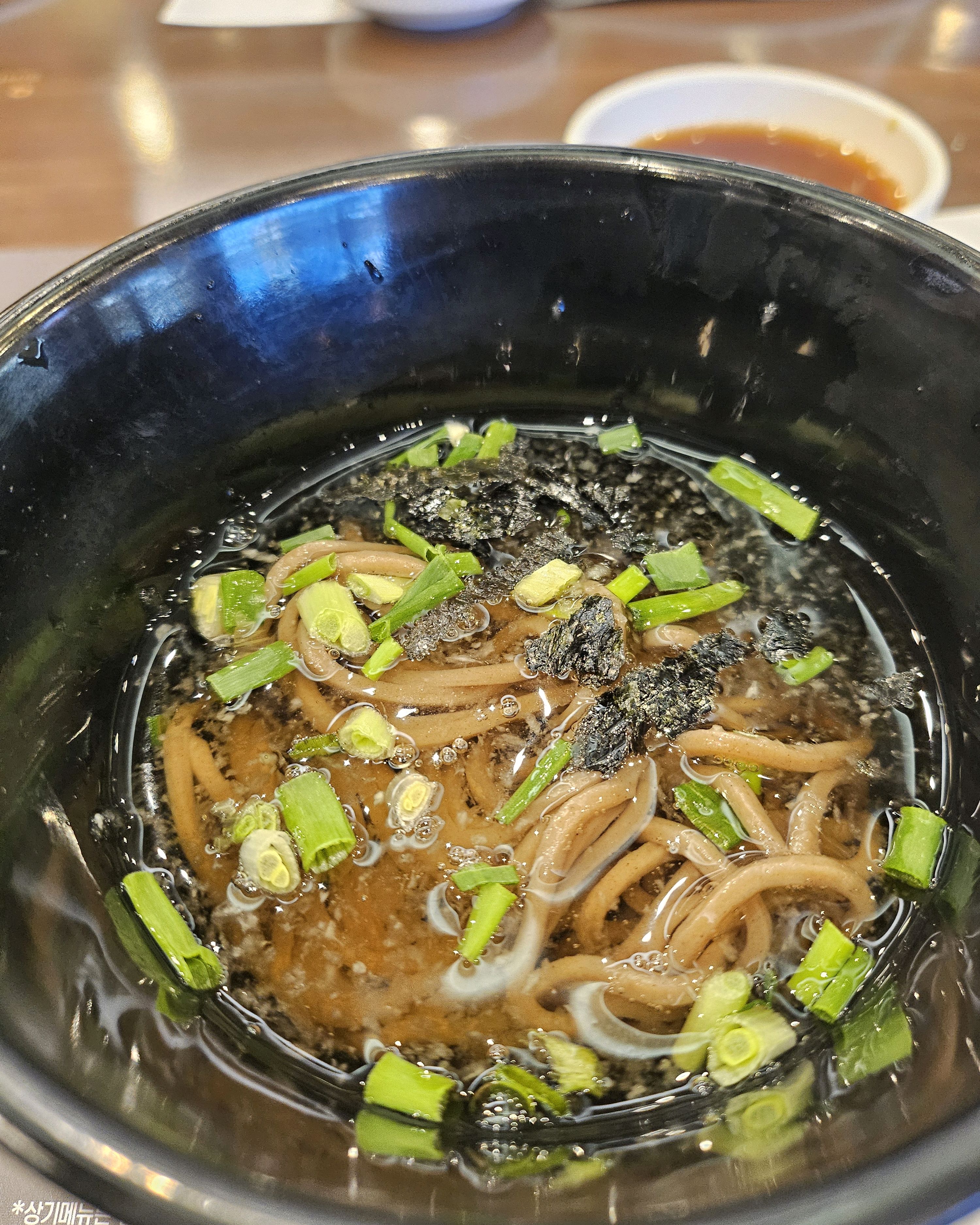 음..주차장이 좀불편햇어요 차선이 너무좁고 턴할때 시야확보가안되네요 - 현풍 테크노 맛집 쿠우쿠우 현풍테크노점