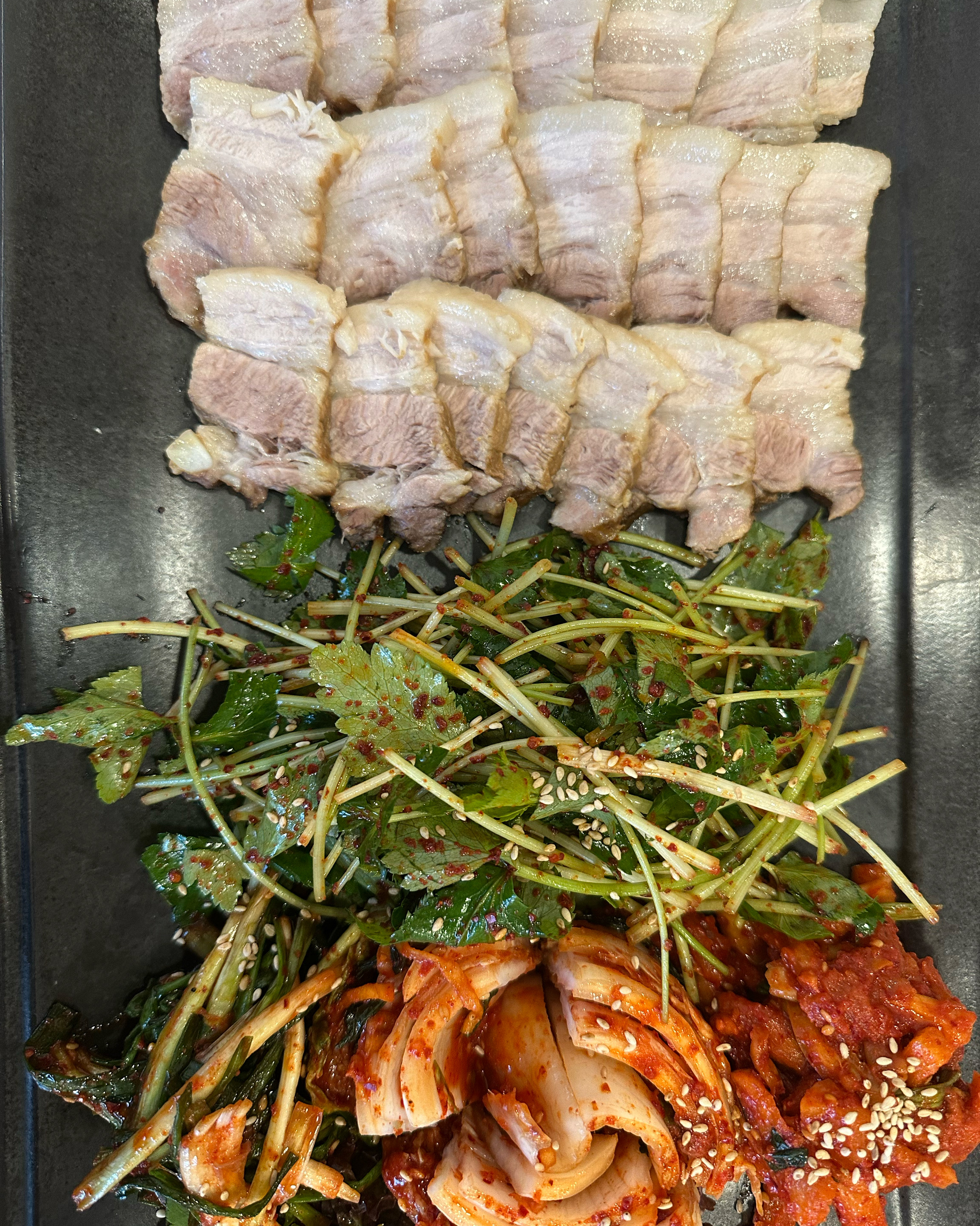 남편과 굴보쌈 먹으러 왔는데 - 권선동 맛집 보쌈1979 본점