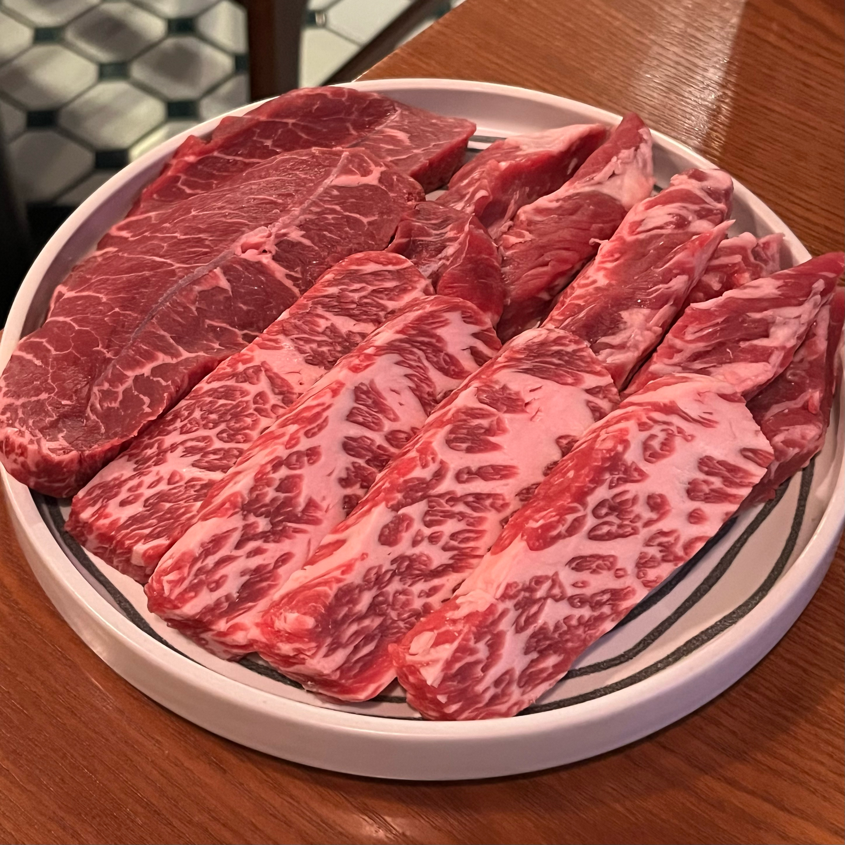 [홍대입구역 맛집 꽃살집 홍대점] 직접 가본 로컬 리뷰